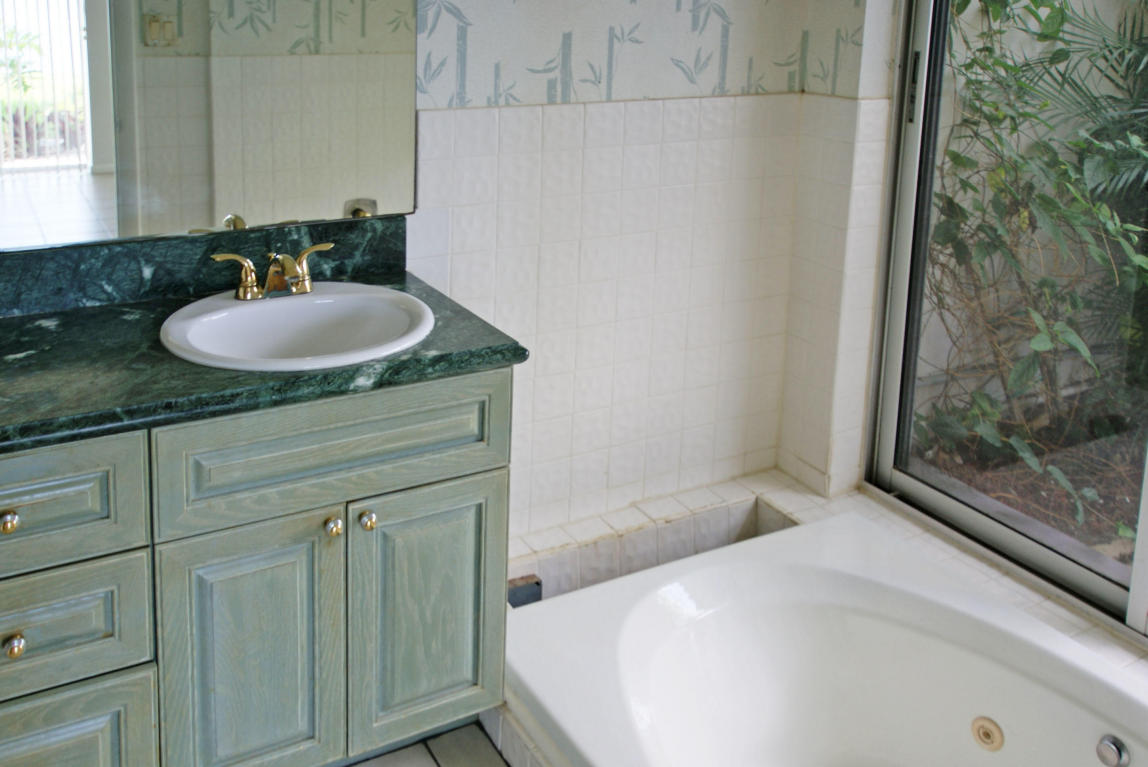 156 Gulfstream Drive