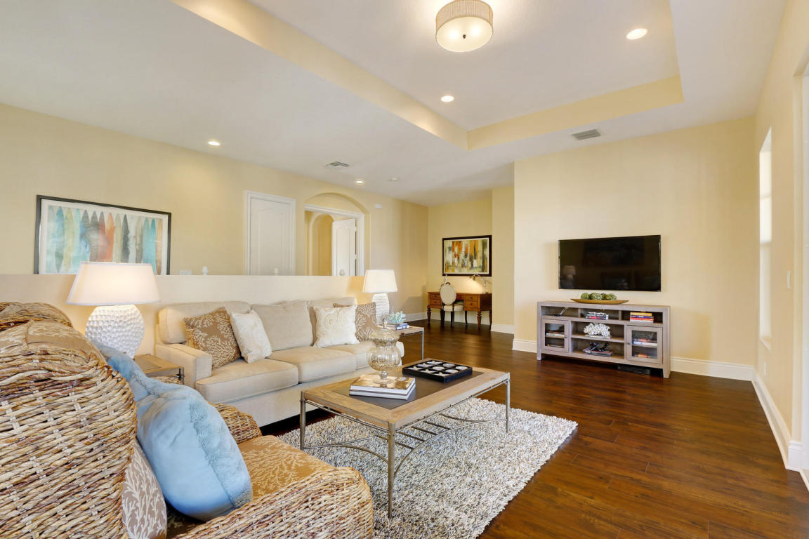 124 Tulip Tree Court