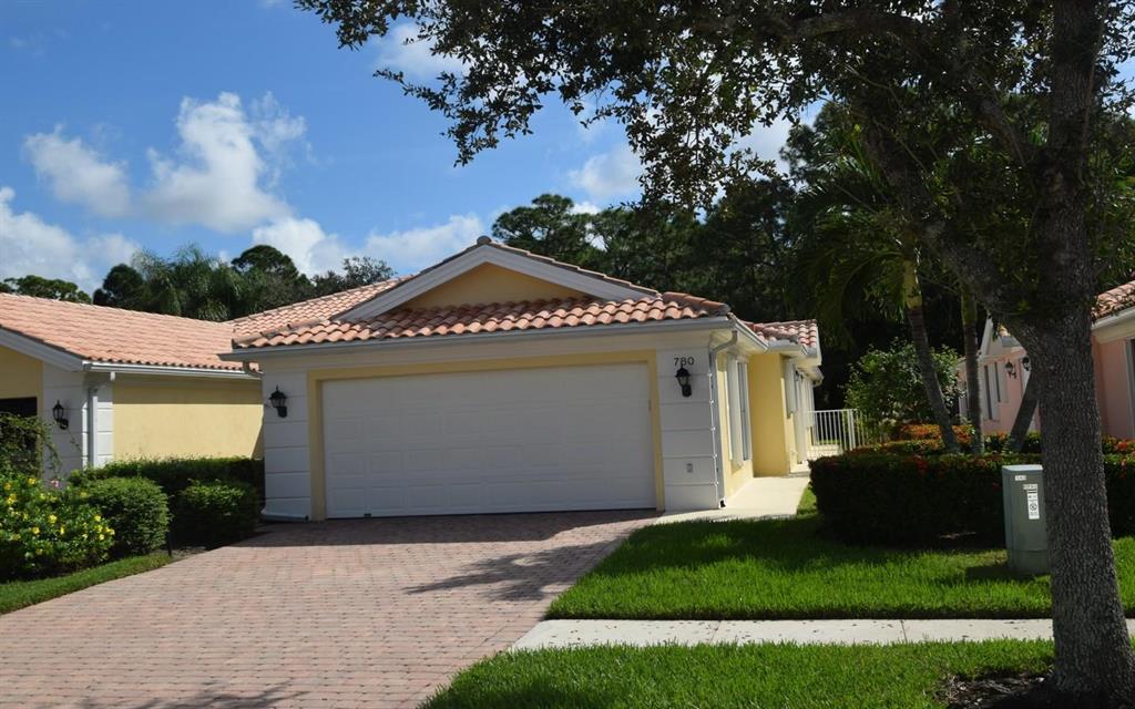 780 SW Tamarrow Place