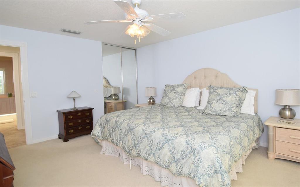 780 SW Tamarrow Place