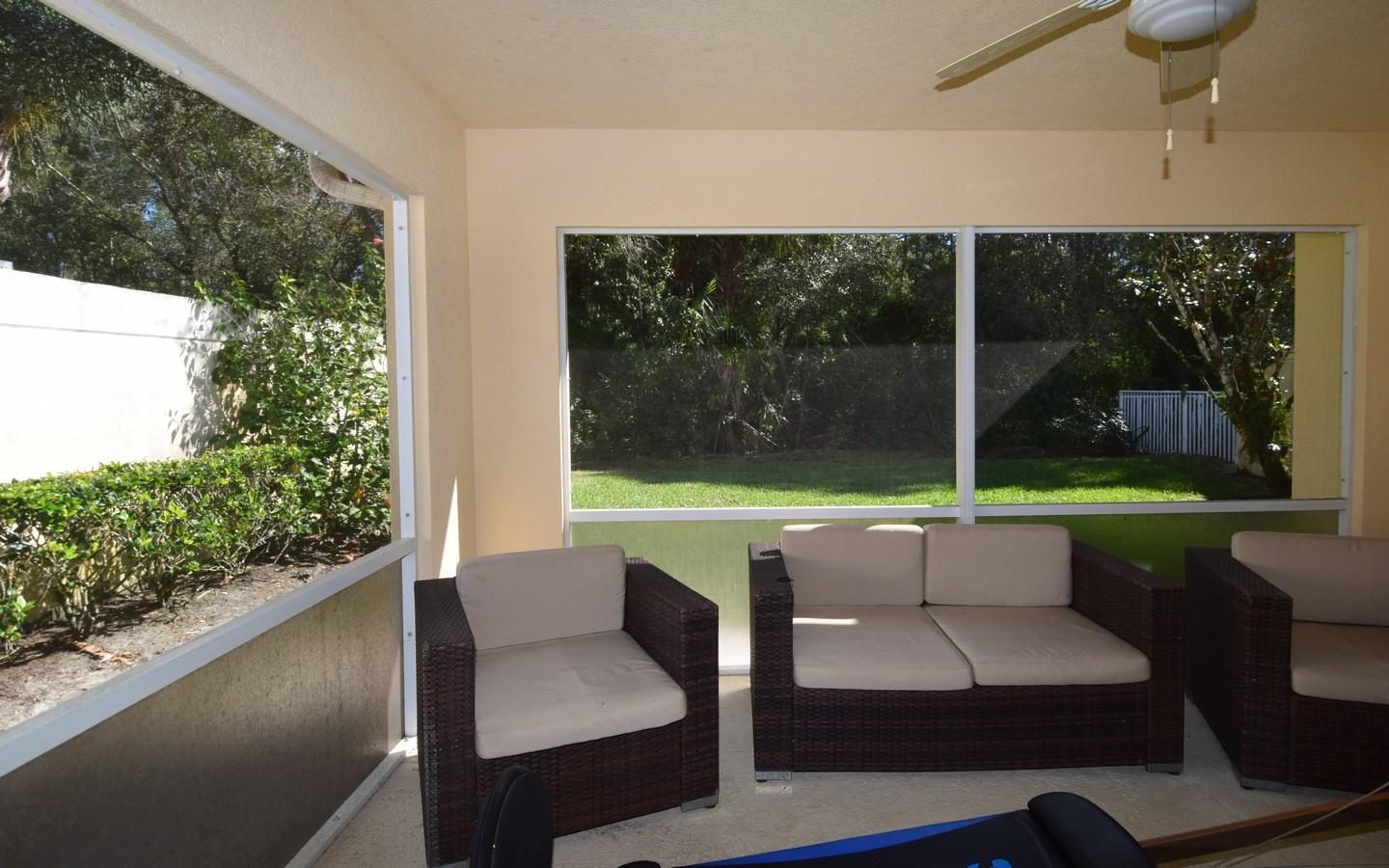 772 SW Tamarrow Place