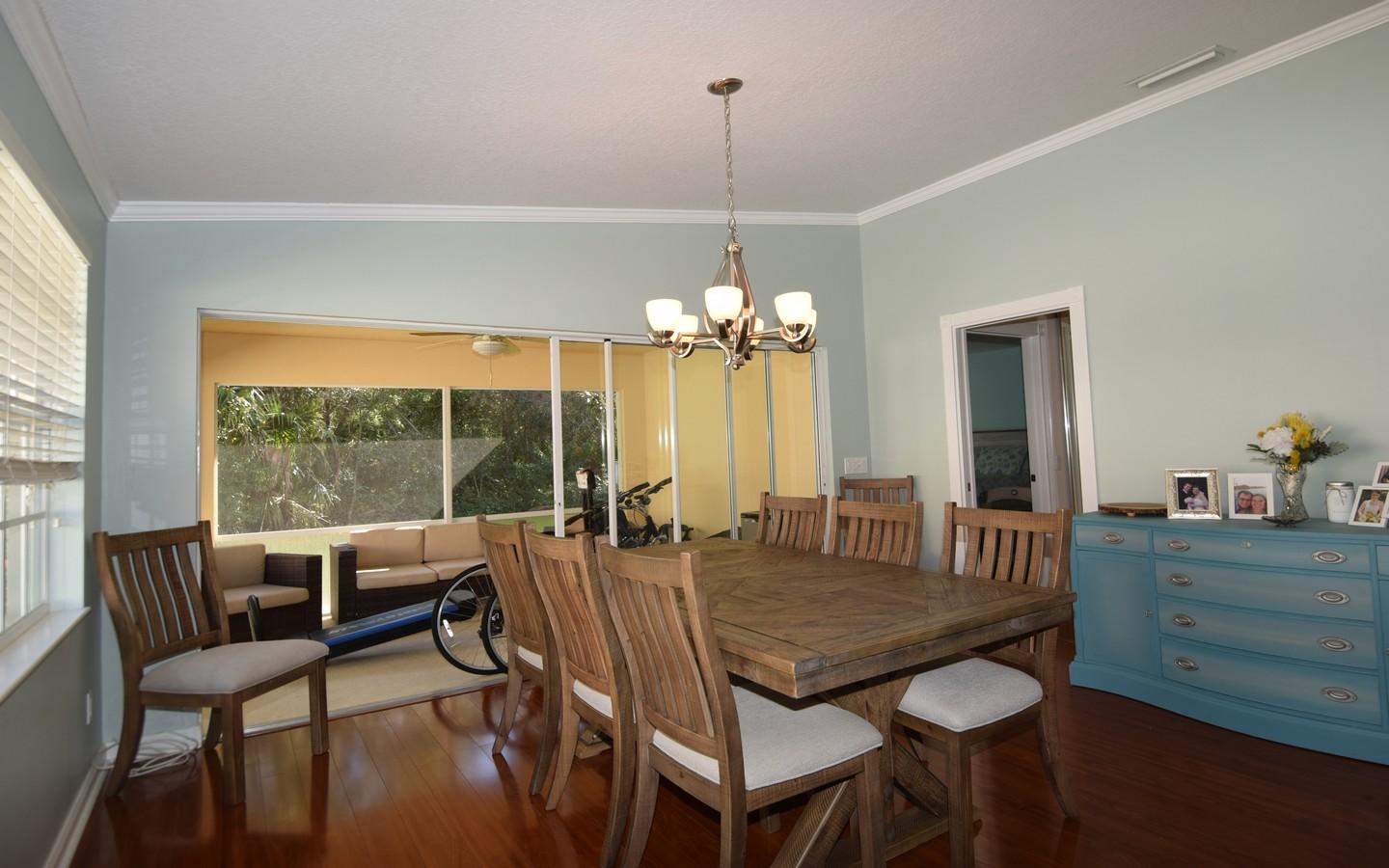 772 SW Tamarrow Place