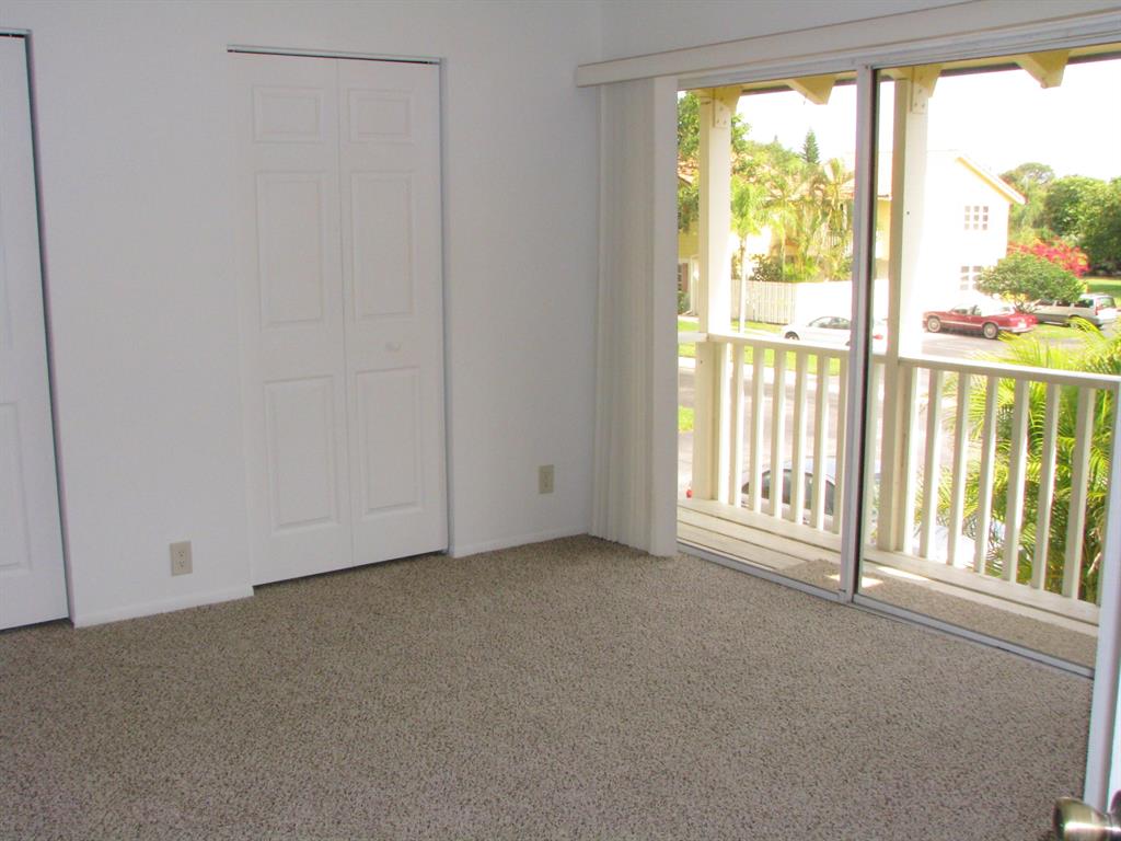 153 Seabreeze Circle