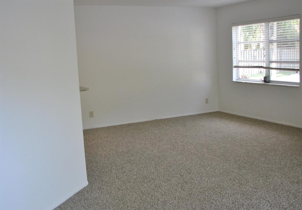 153 Seabreeze Circle