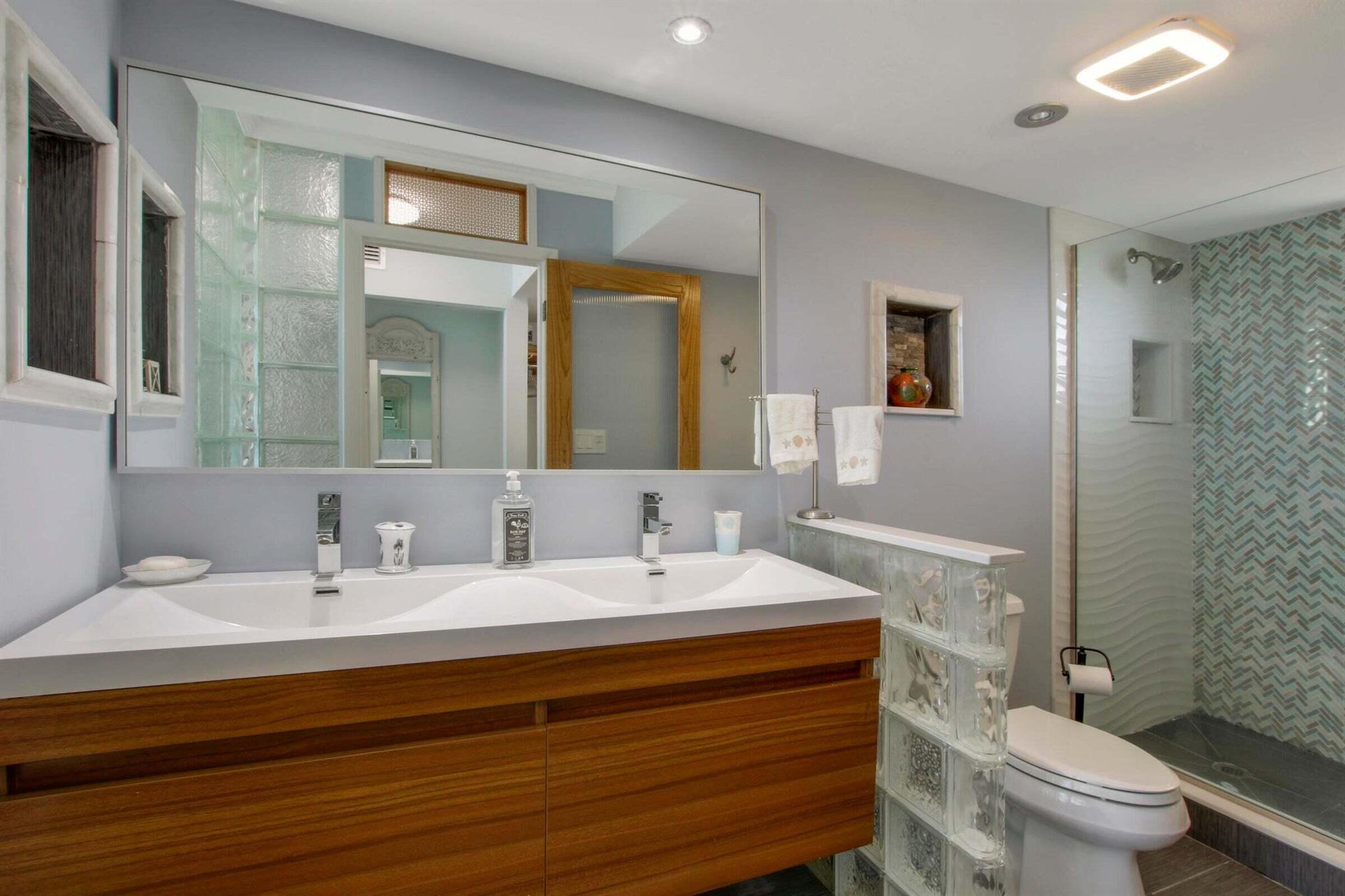 300 Ocean Trail Way 804