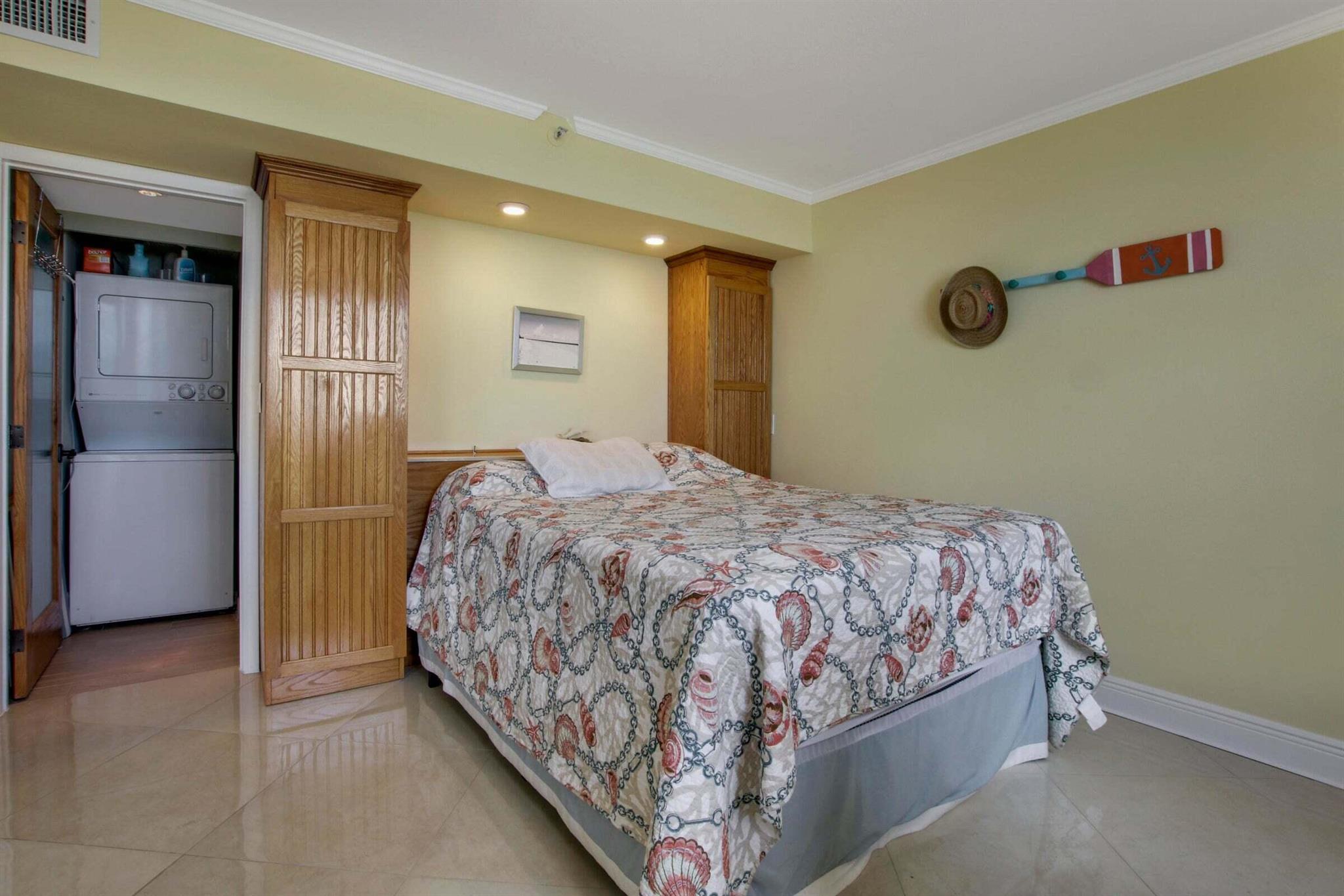 300 Ocean Trail Way 804