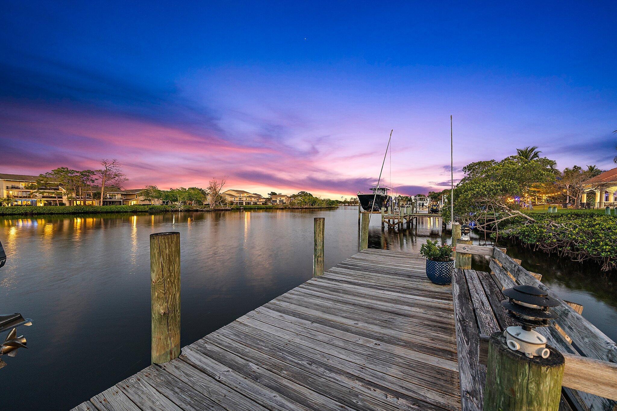 18559 SE Palm Island Lane