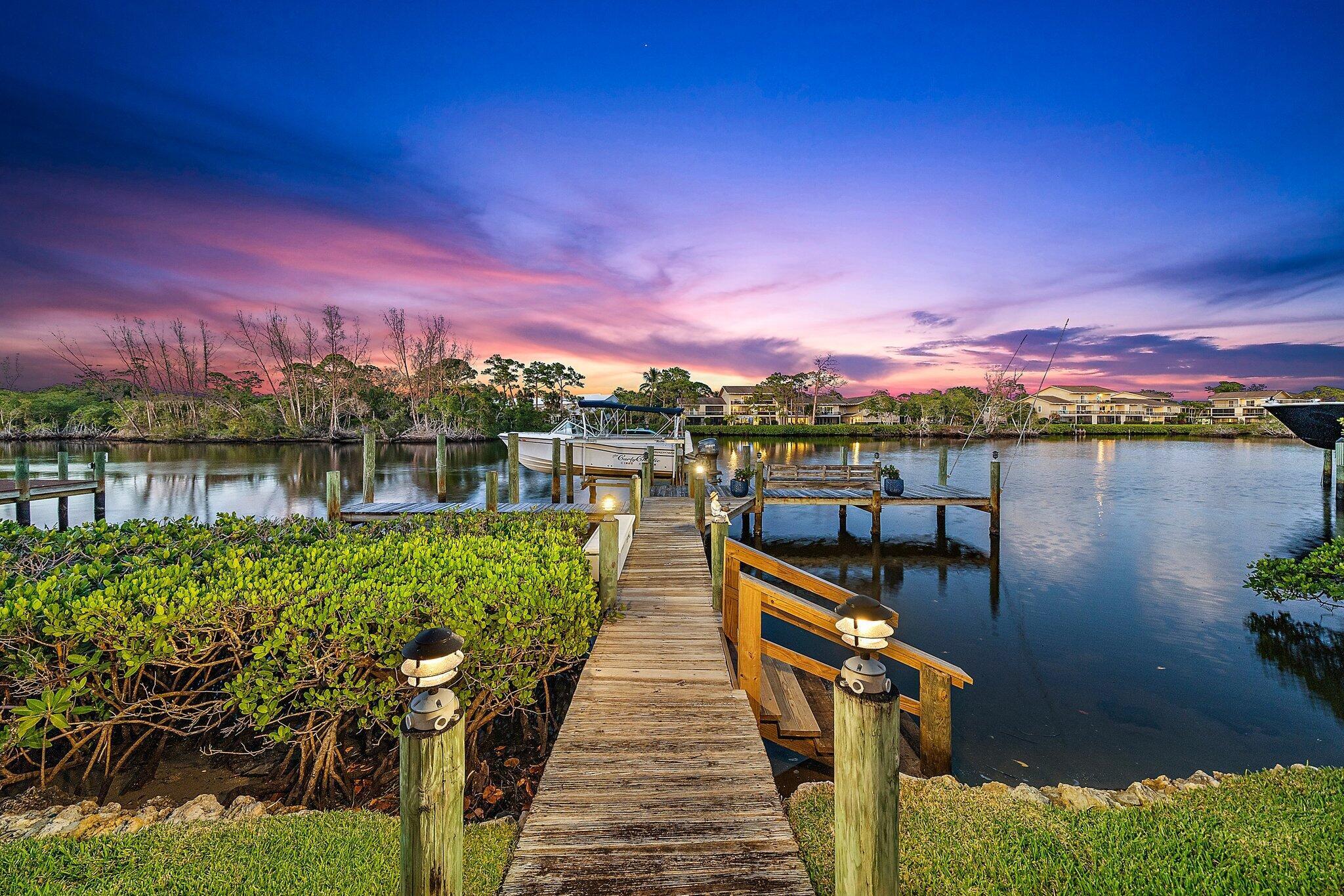 18559 SE Palm Island Lane