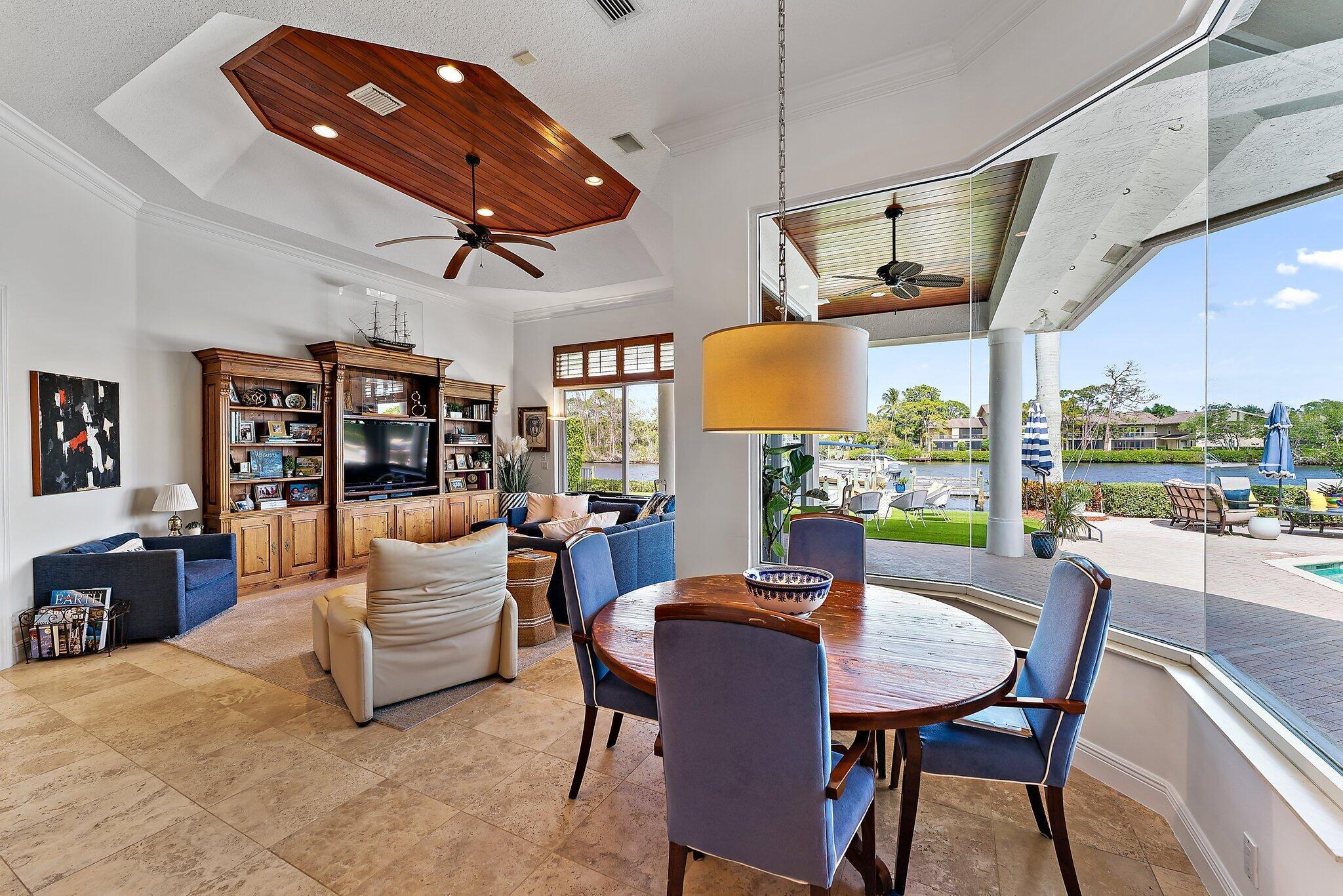 18559 SE Palm Island Lane