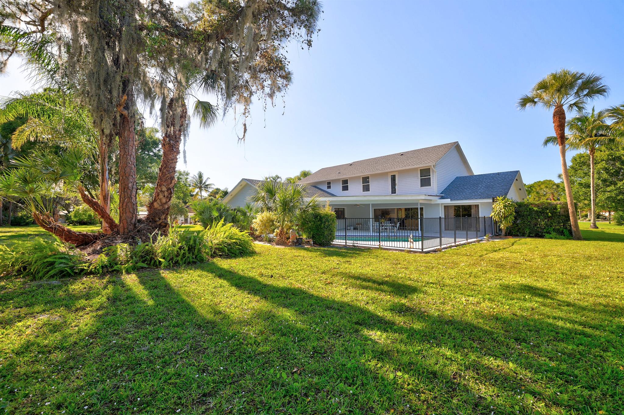 1744 SW Crane Creek Circle