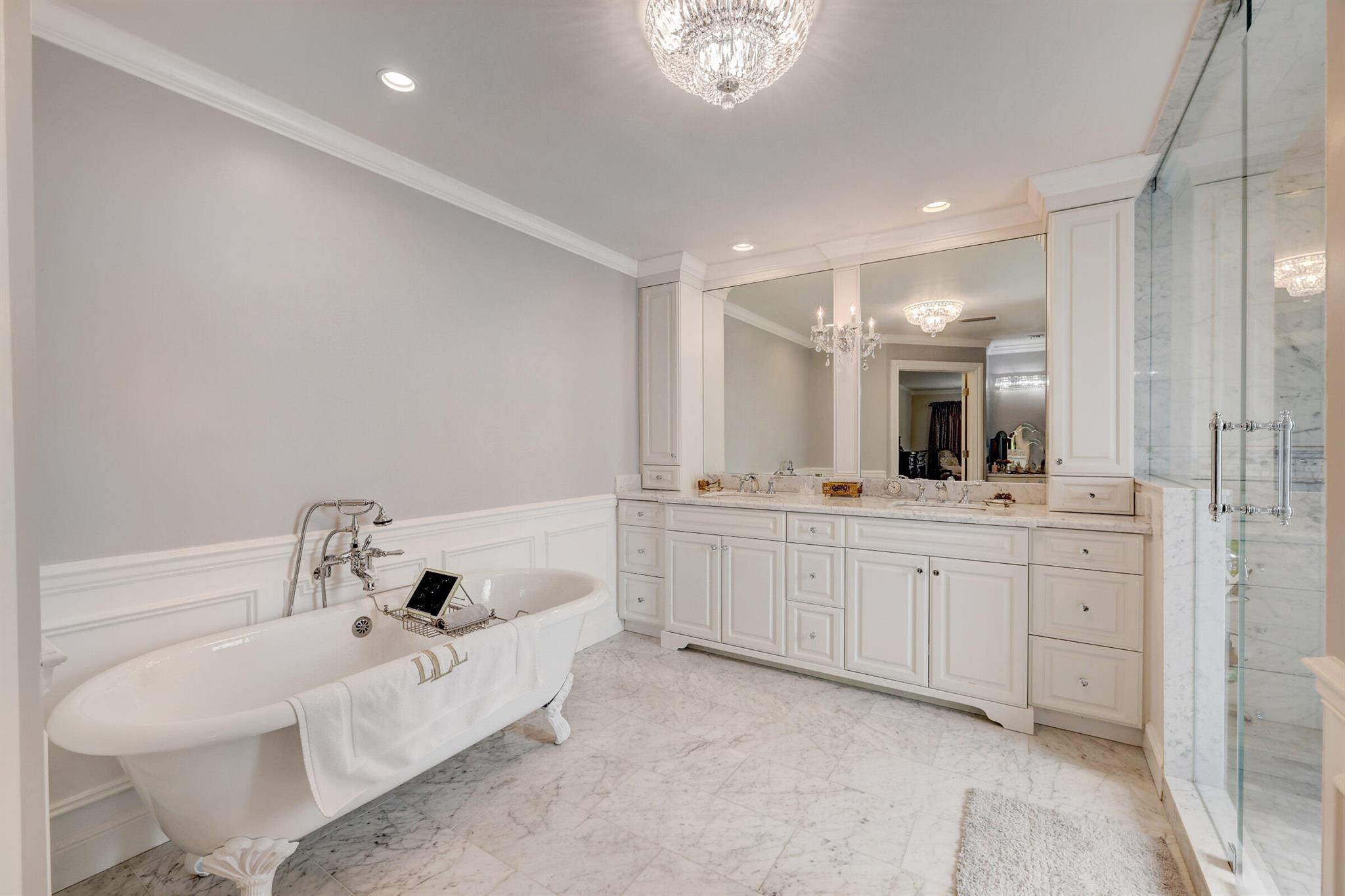 1744 SW Crane Creek Circle