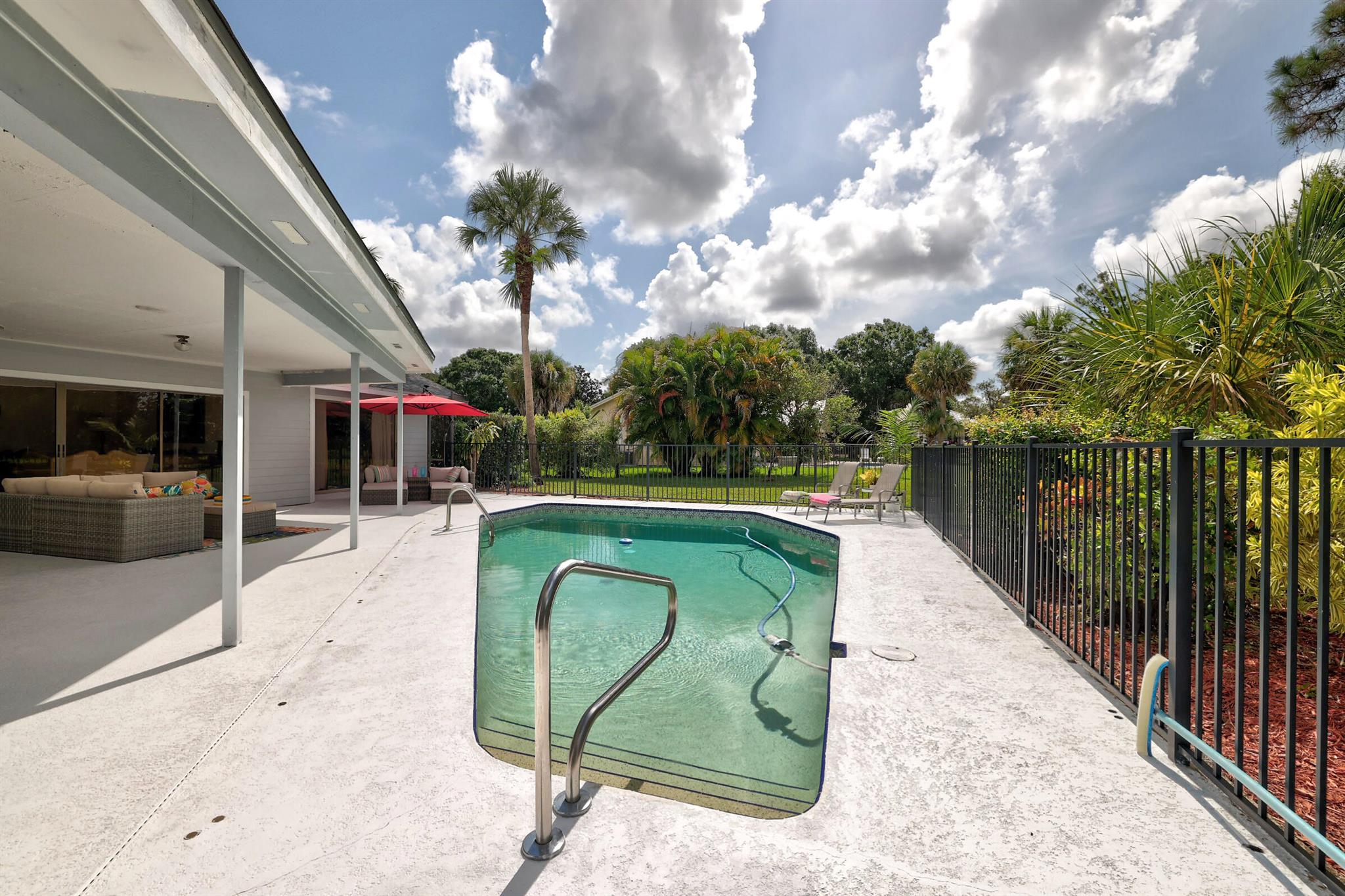 1744 SW Crane Creek Circle