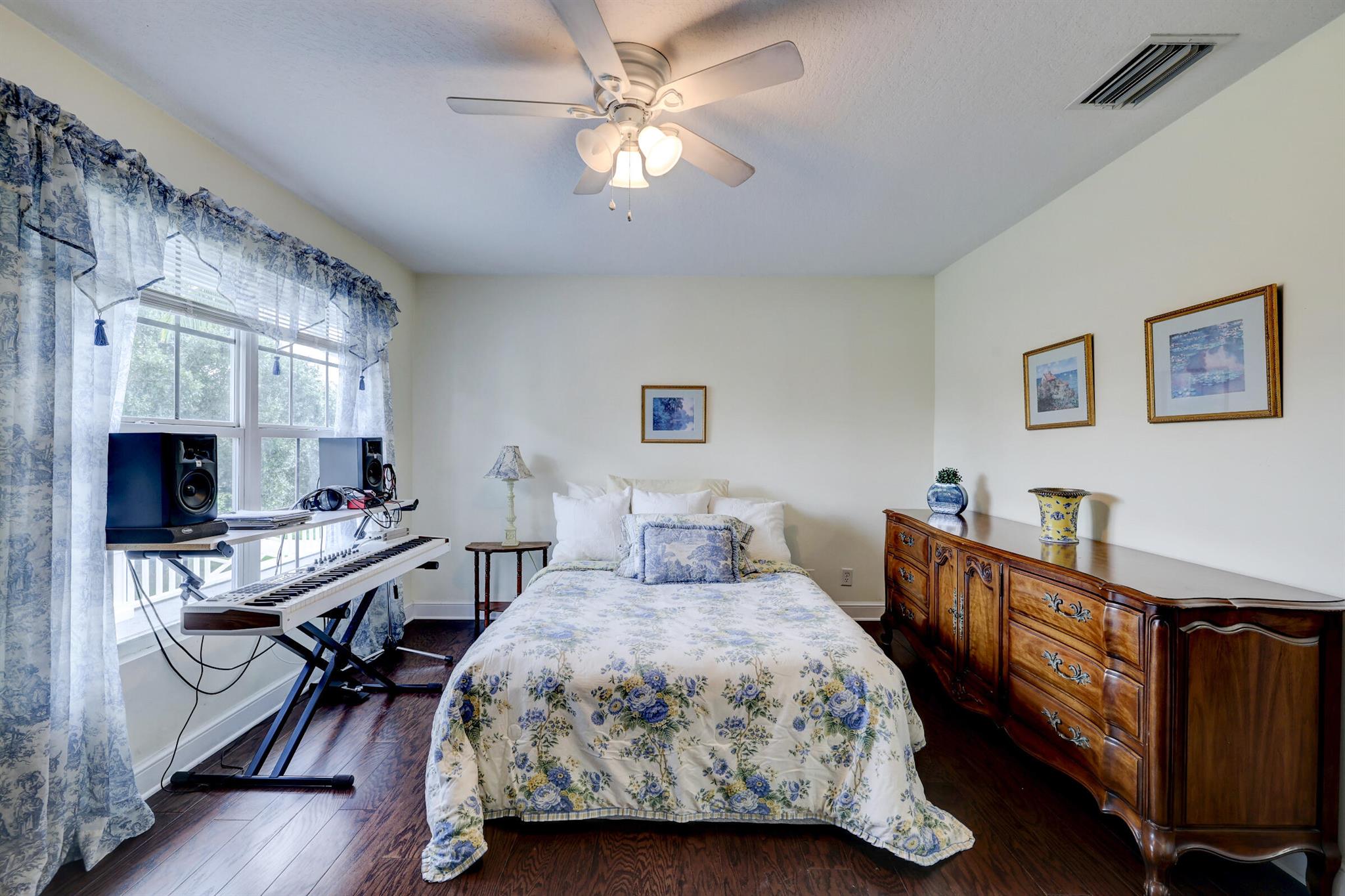 1744 SW Crane Creek Circle