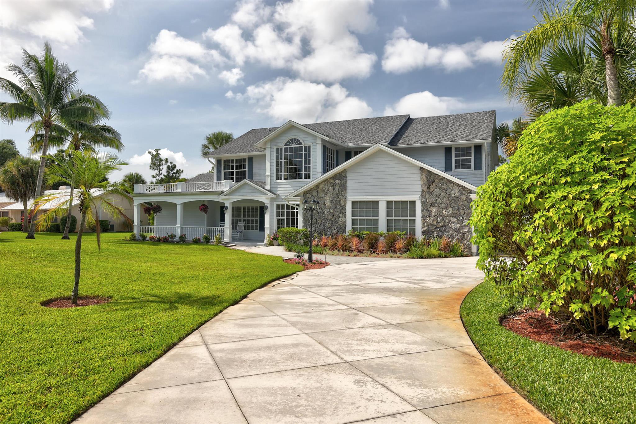 1744 SW Crane Creek Circle