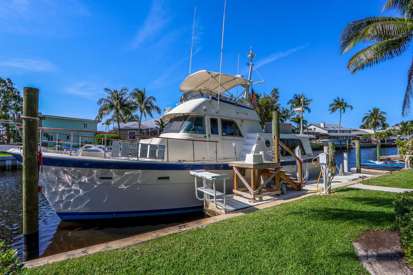 1719 SW Dyer Point Road