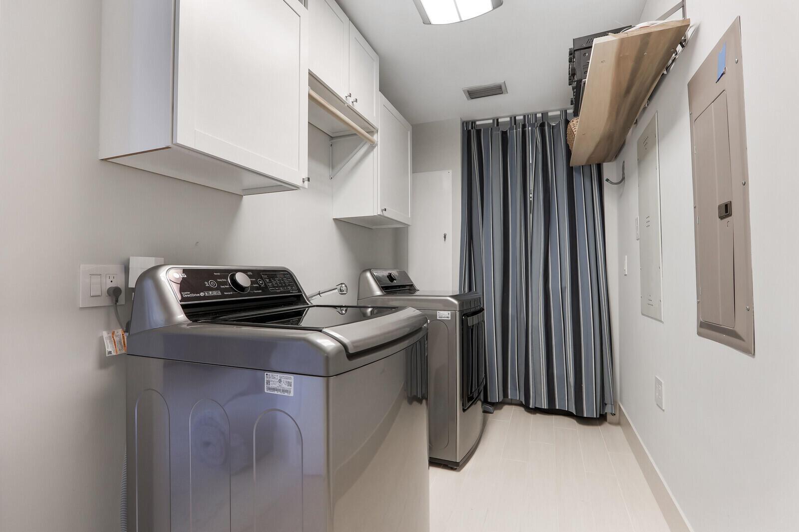 1719 SW Dyer Point Road