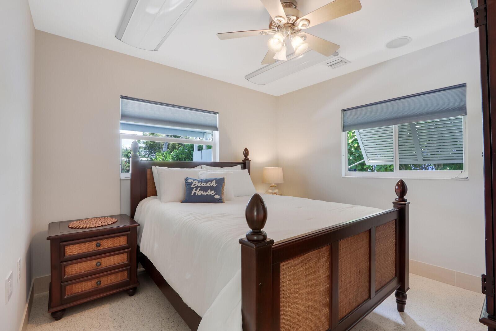 1719 SW Dyer Point Road