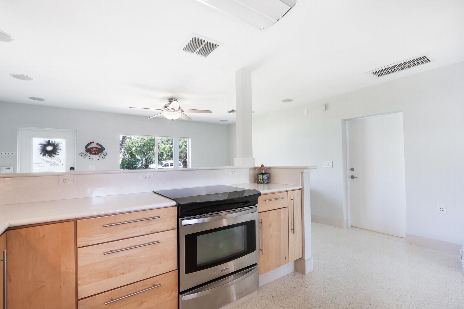 1719 SW Dyer Point Road