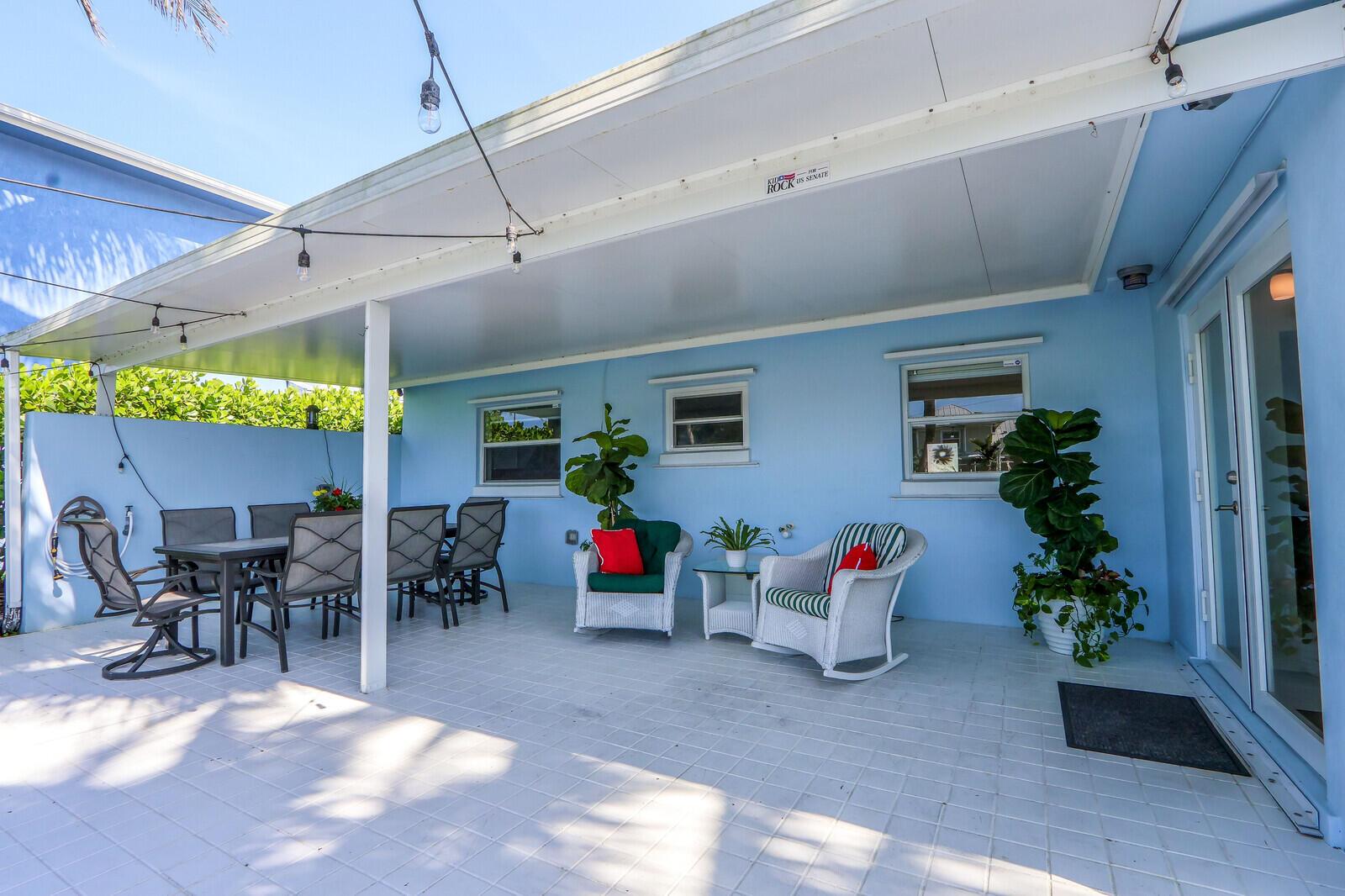 1719 SW Dyer Point Road