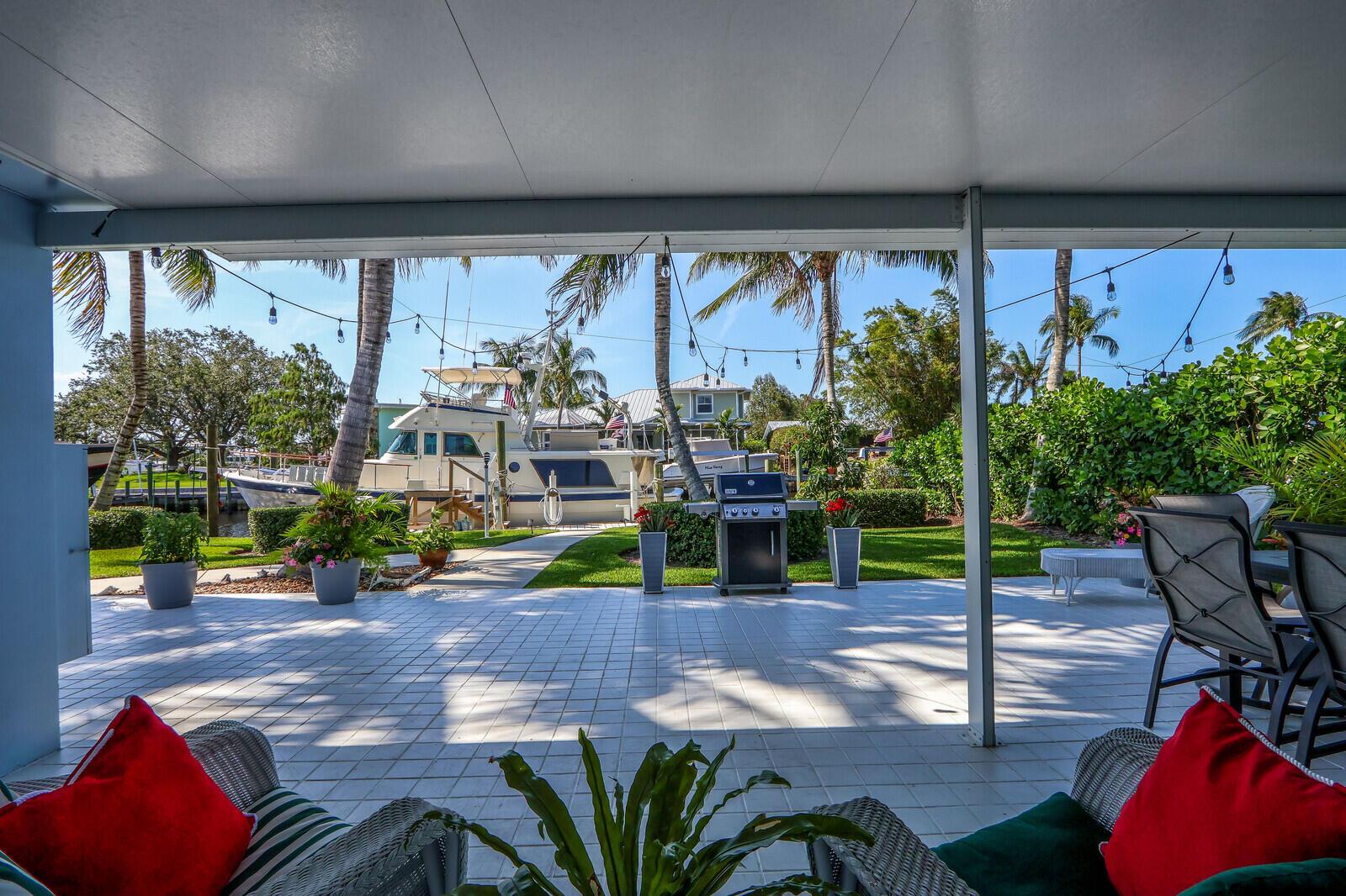 1719 SW Dyer Point Road