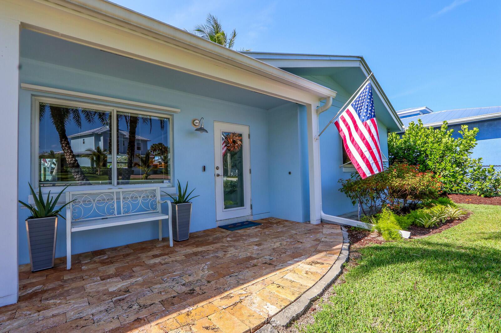 1719 SW Dyer Point Road