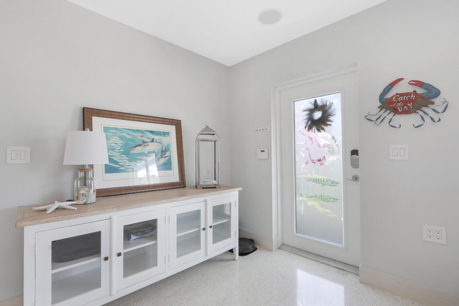 1719 SW Dyer Point Road