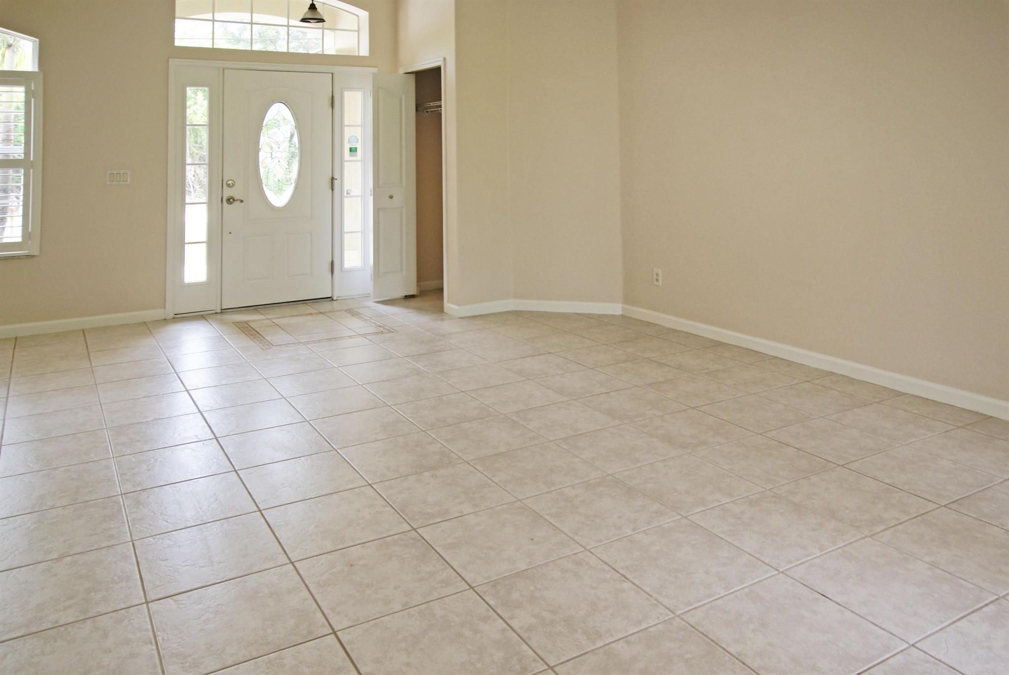 408 SW Ridgecrest Drive