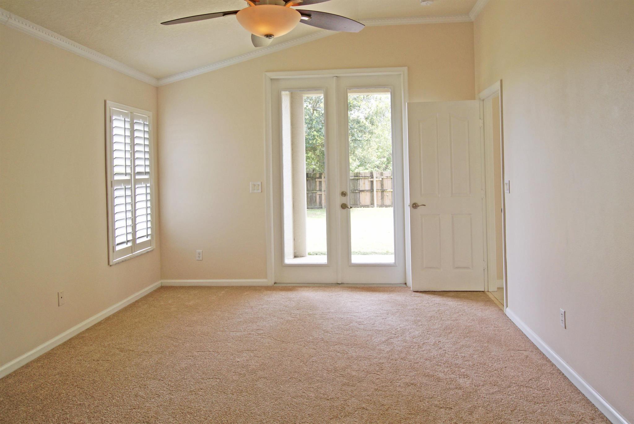 408 SW Ridgecrest Drive