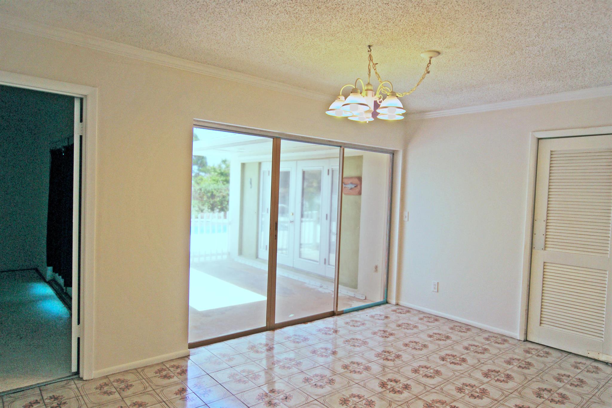 2899 SE Ginza Street