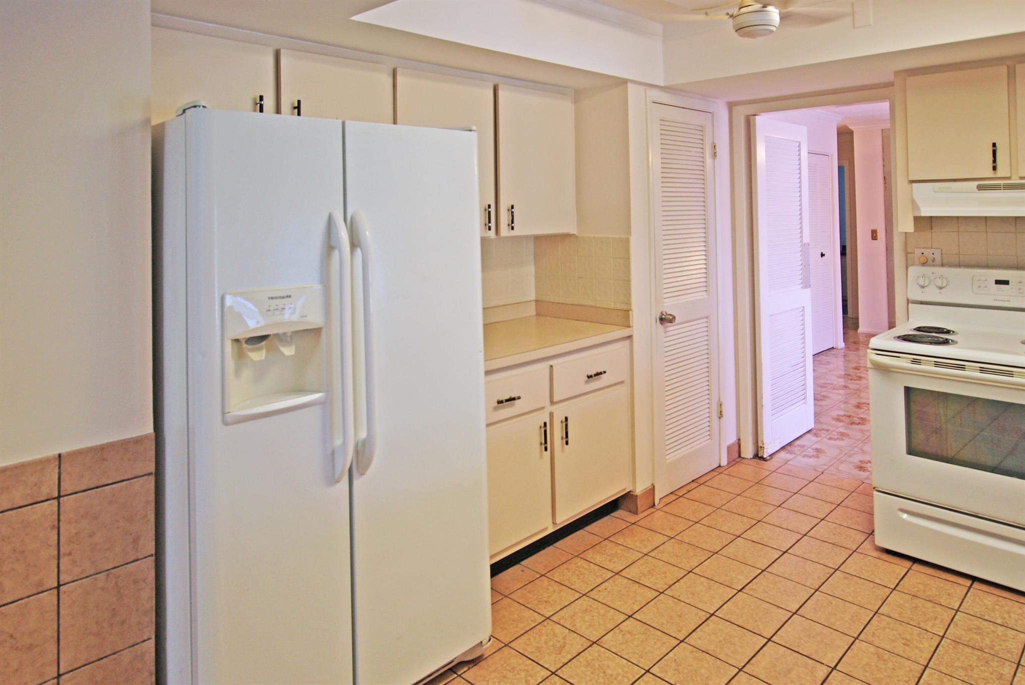 2899 SE Ginza Street