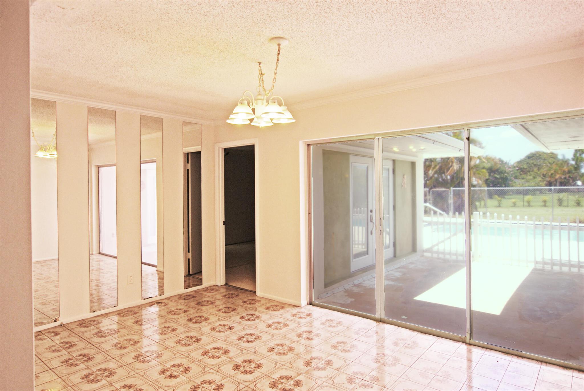 2899 SE Ginza Street