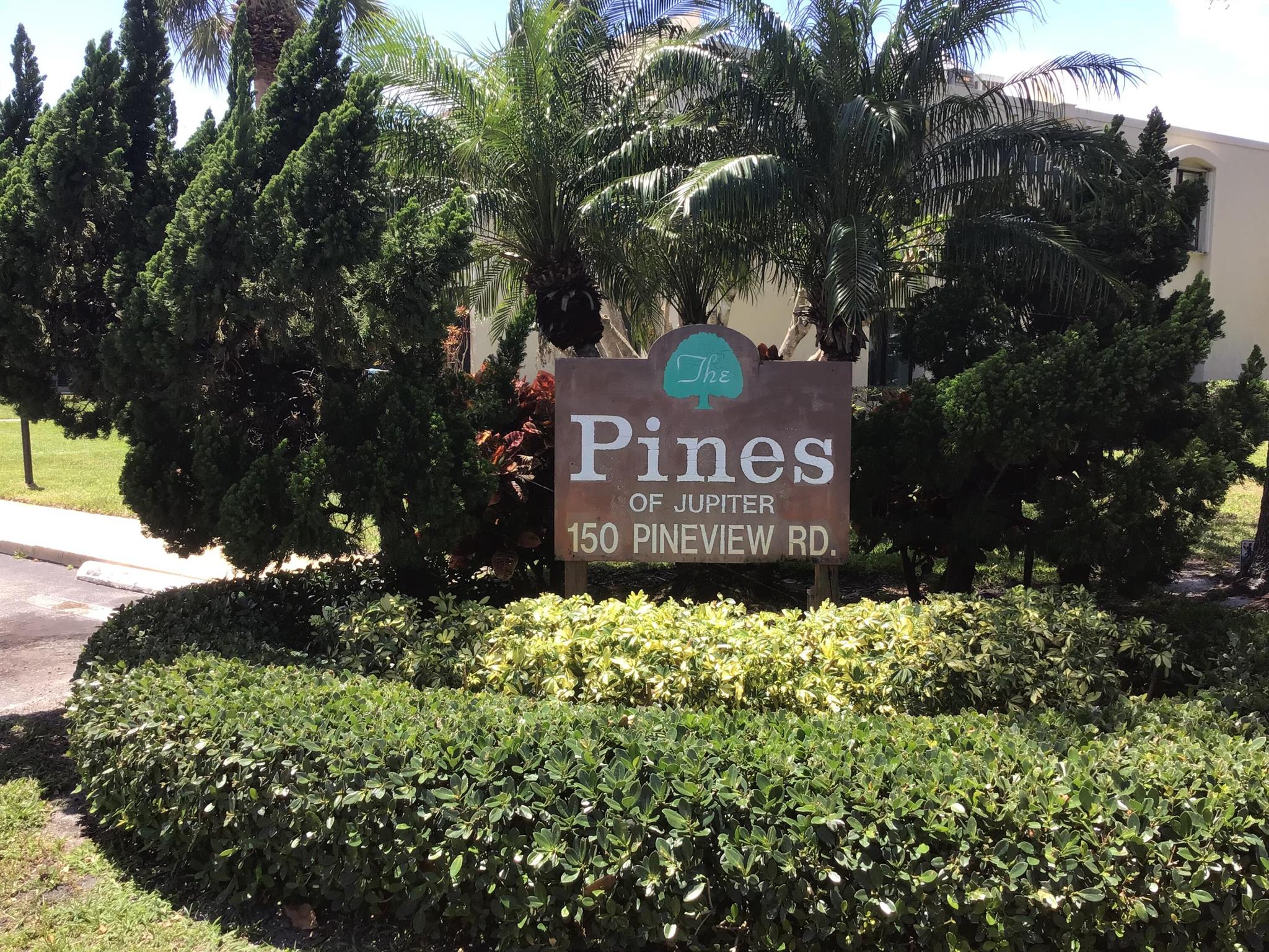 150 Pineview Road D4