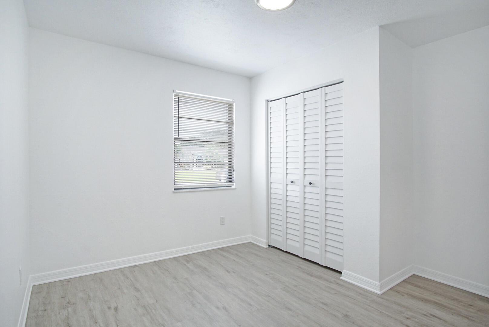 977 SE Bayfront Avenue