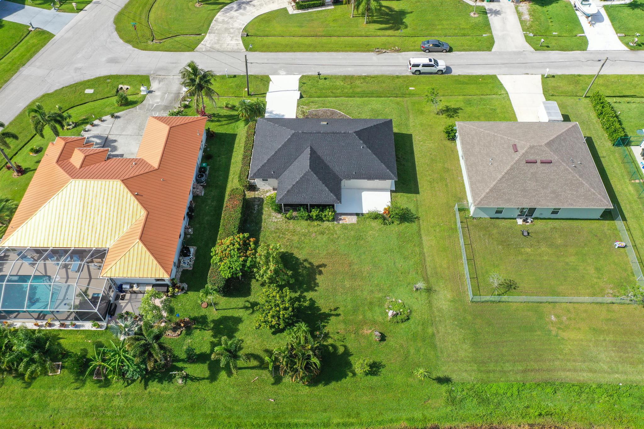 977 SE Bayfront Avenue