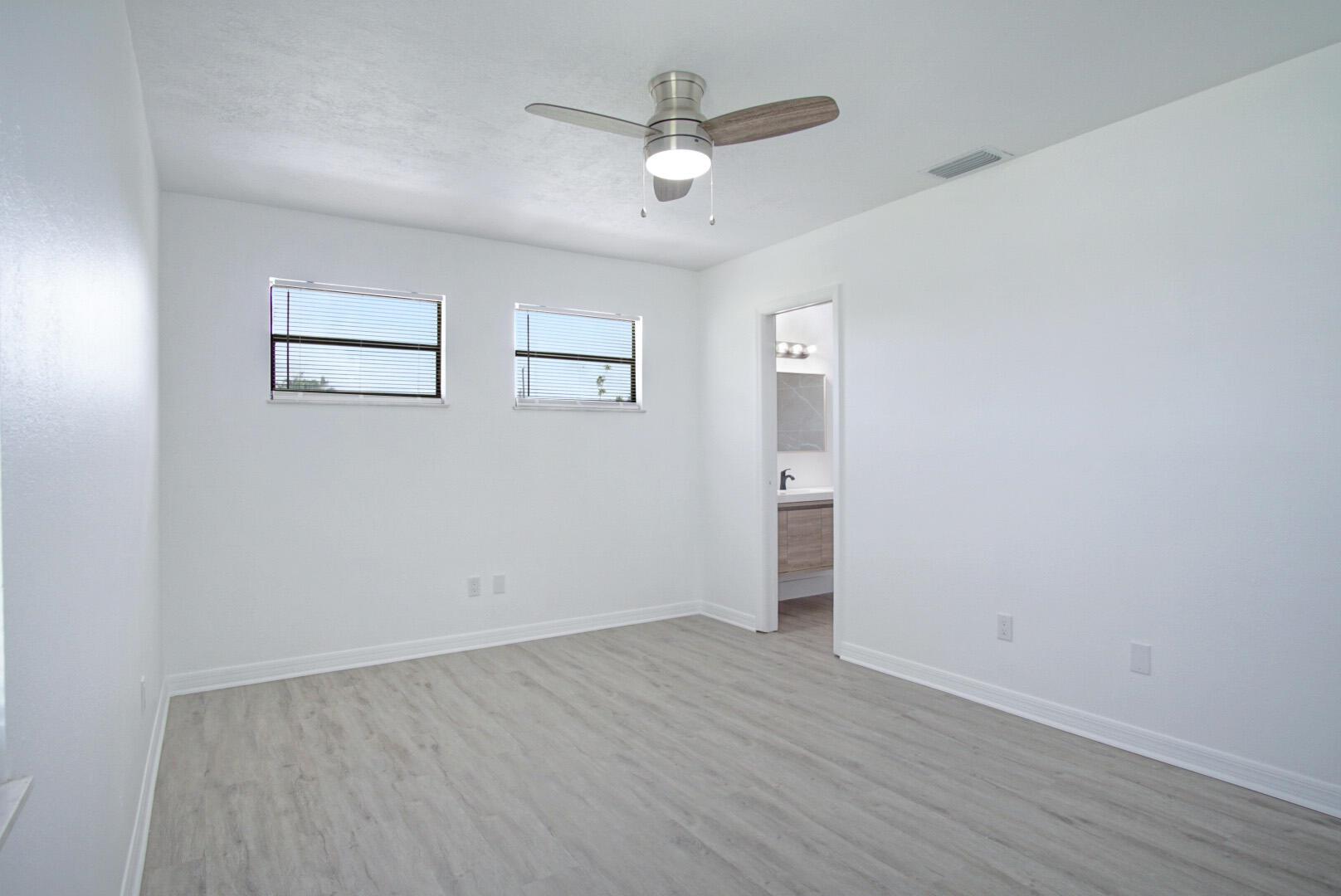 977 SE Bayfront Avenue