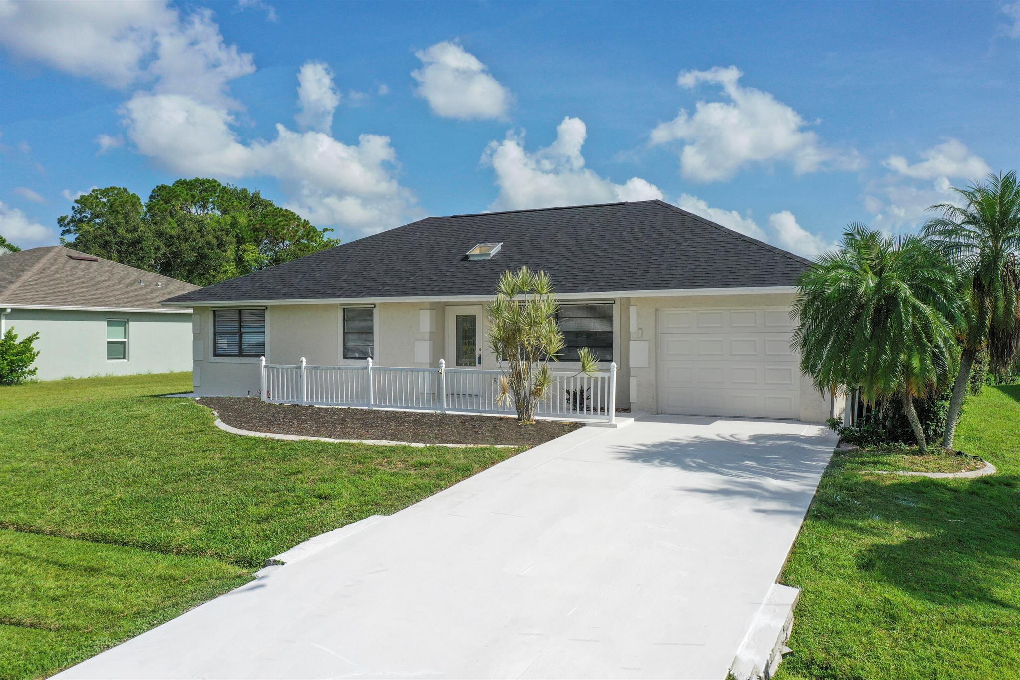 977 SE Bayfront Avenue