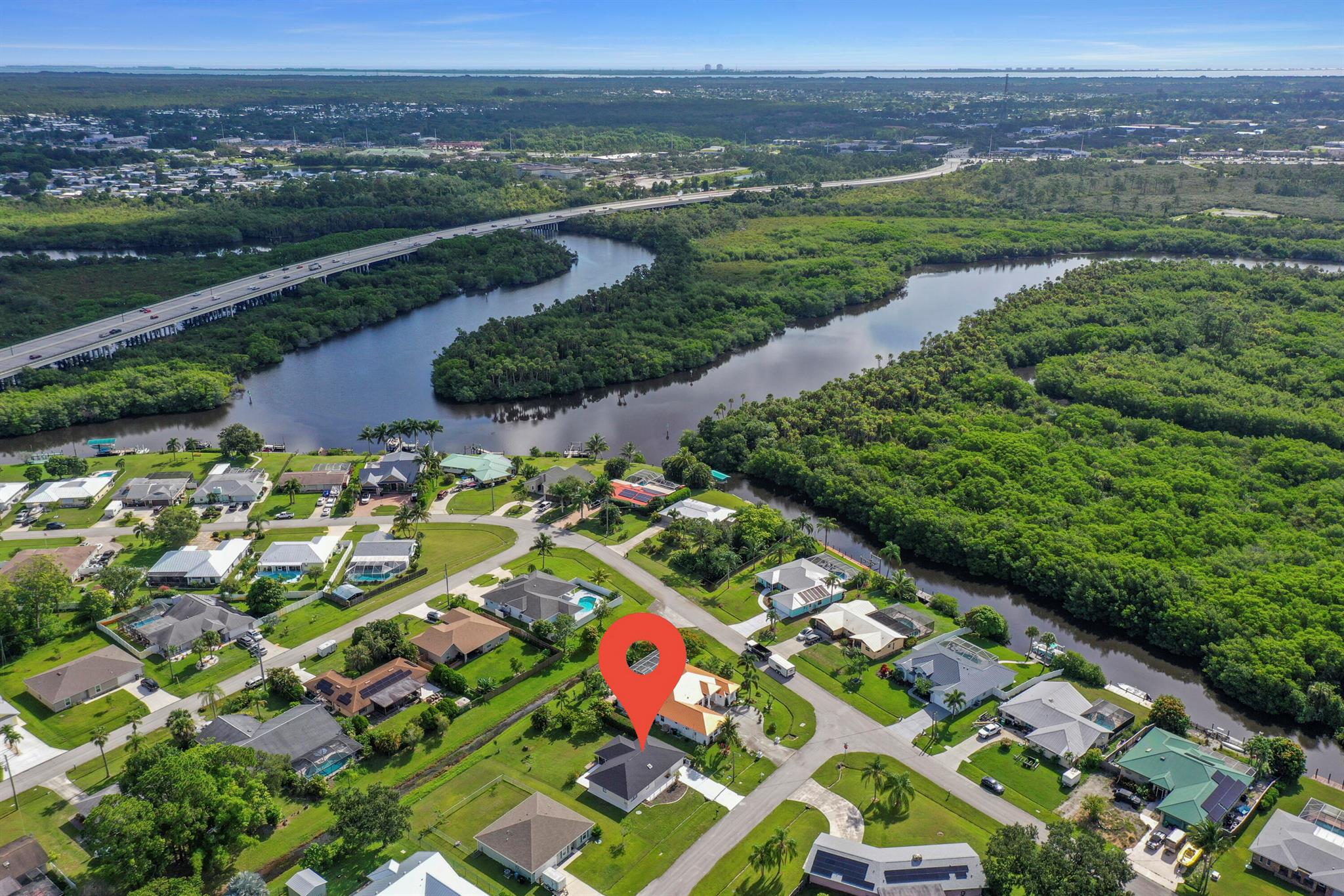 977 SE Bayfront Avenue