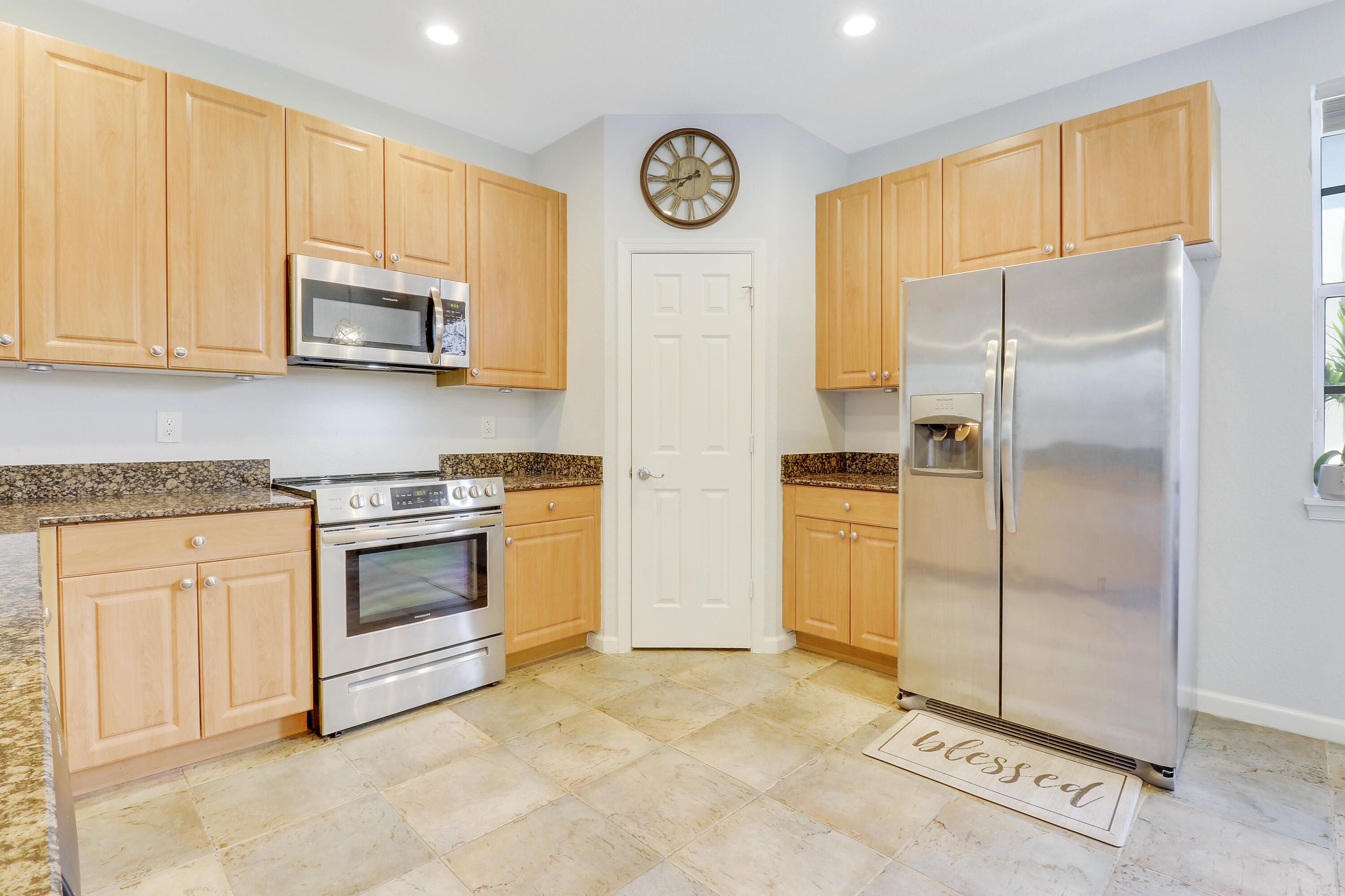 409 Schoolhouse Road