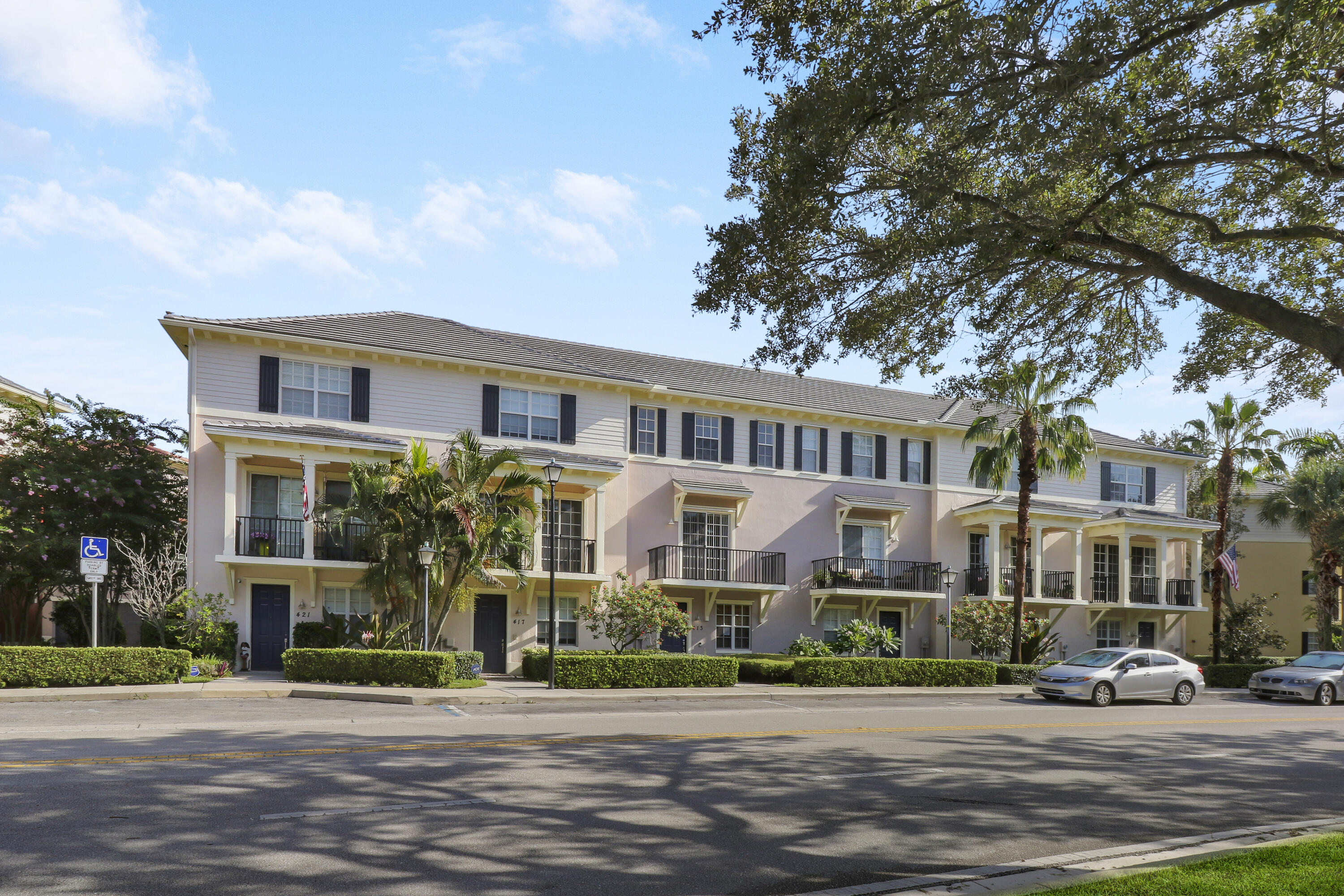 409 Schoolhouse Road