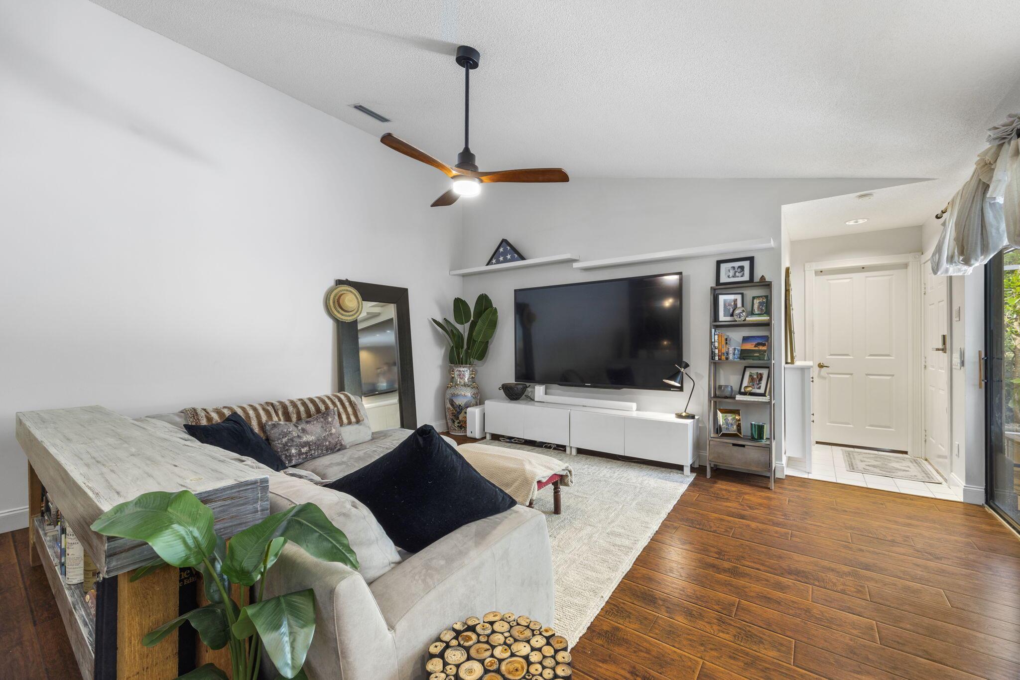 6252 SE Monticello Terrace