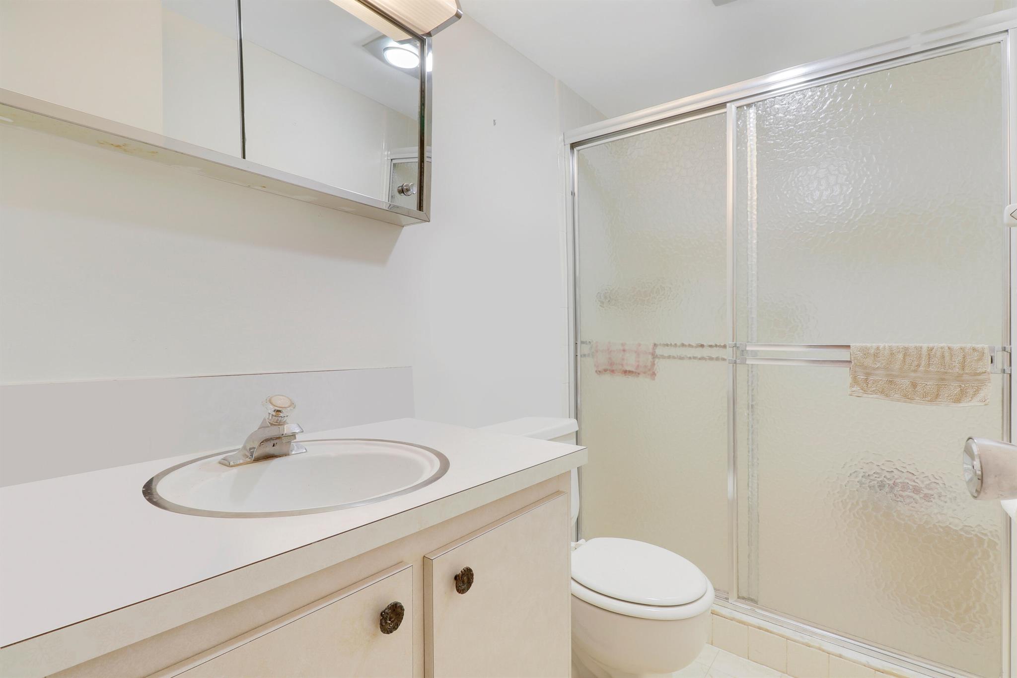 1 Westwood Avenue 201f