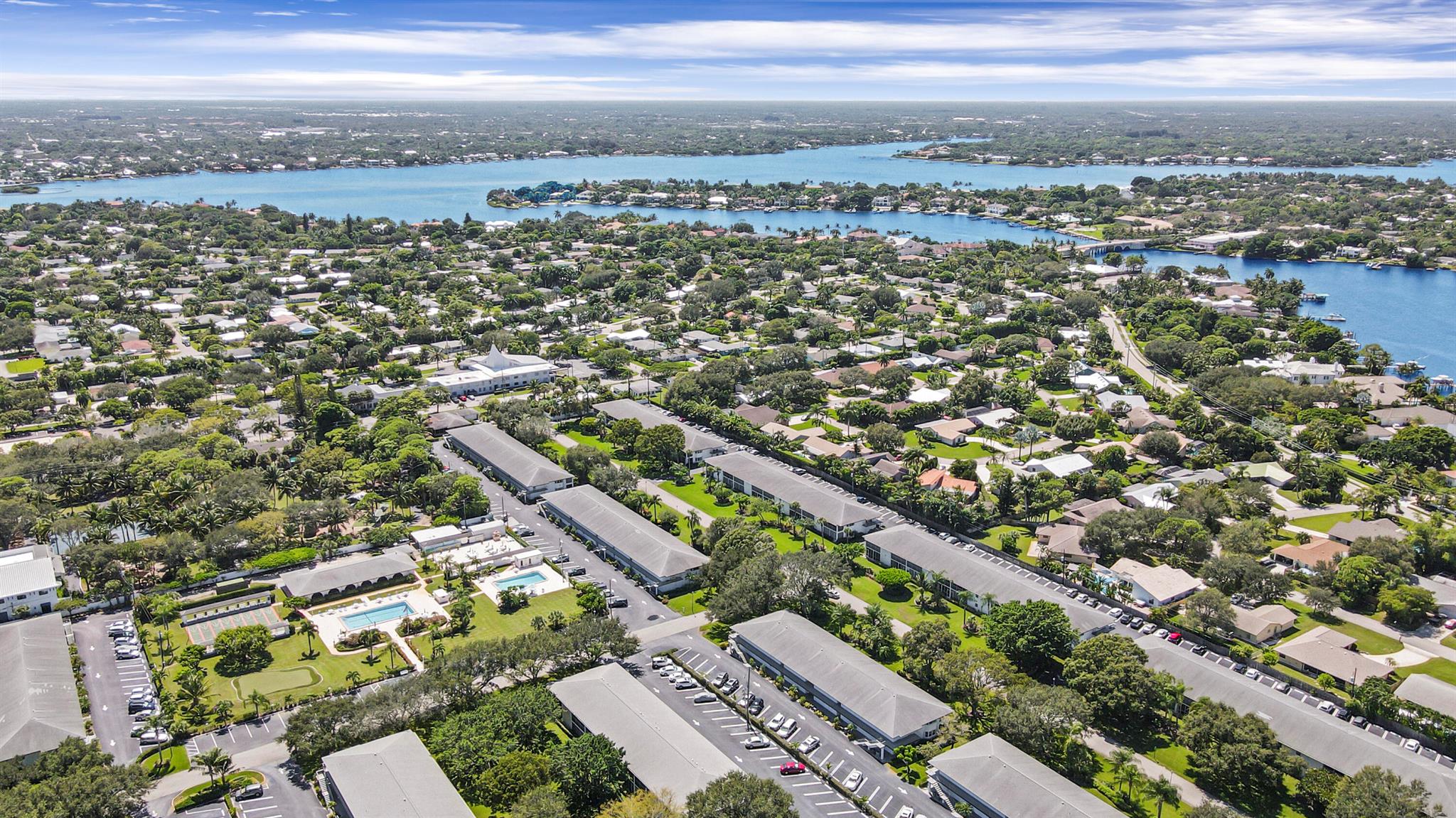 1 Westwood Avenue 201f