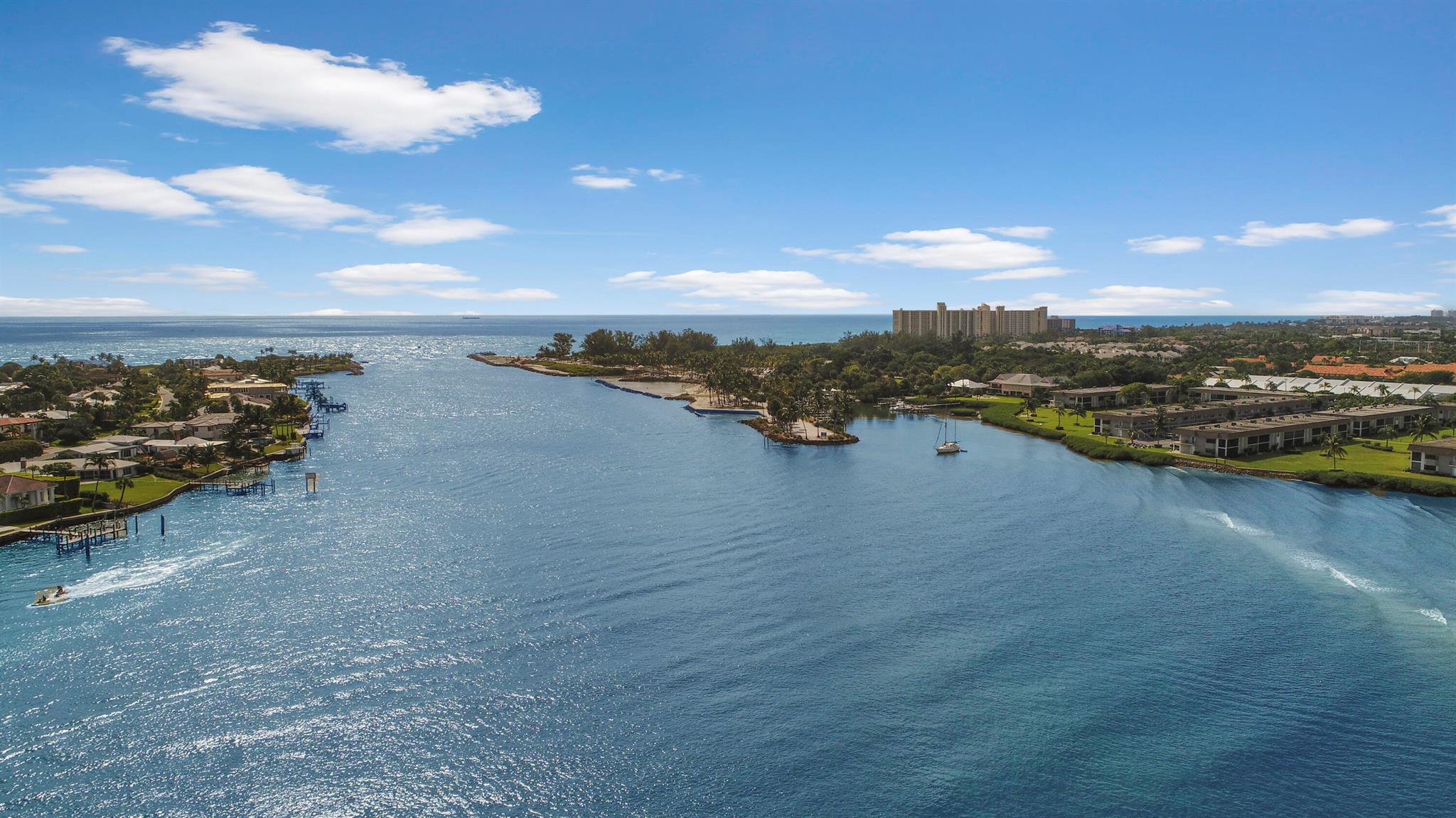 1 Westwood Avenue 201f