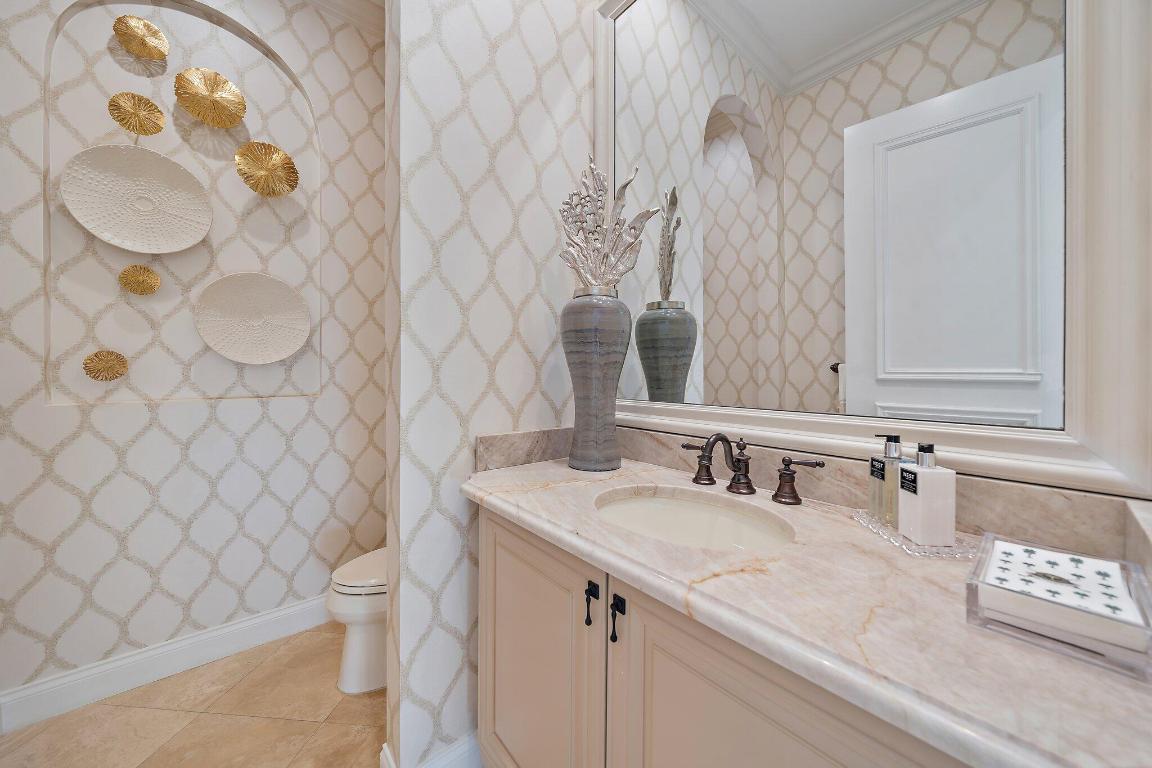 11513 Green Bayberry Drive