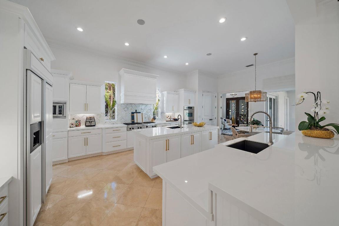 11513 Green Bayberry Drive