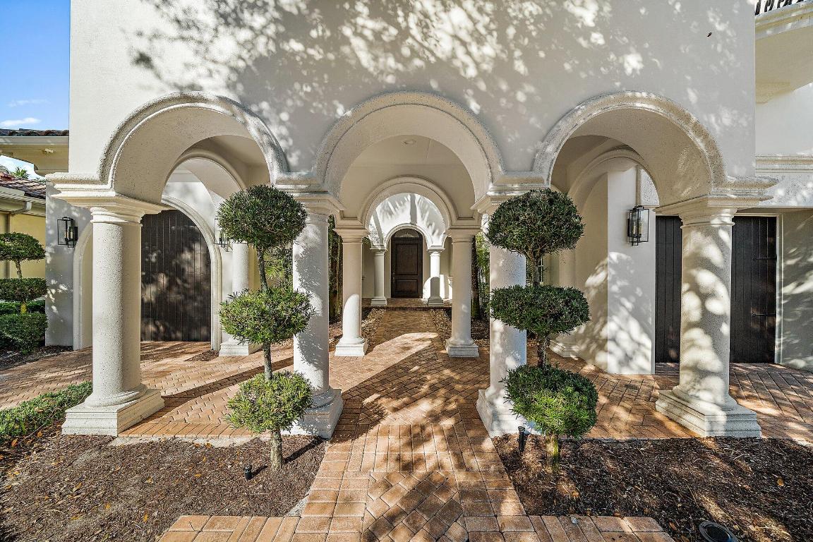 11513 Green Bayberry Drive