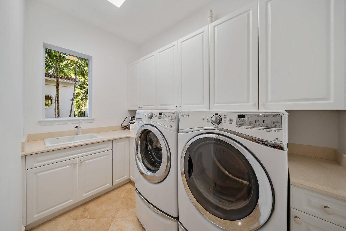 11513 Green Bayberry Drive