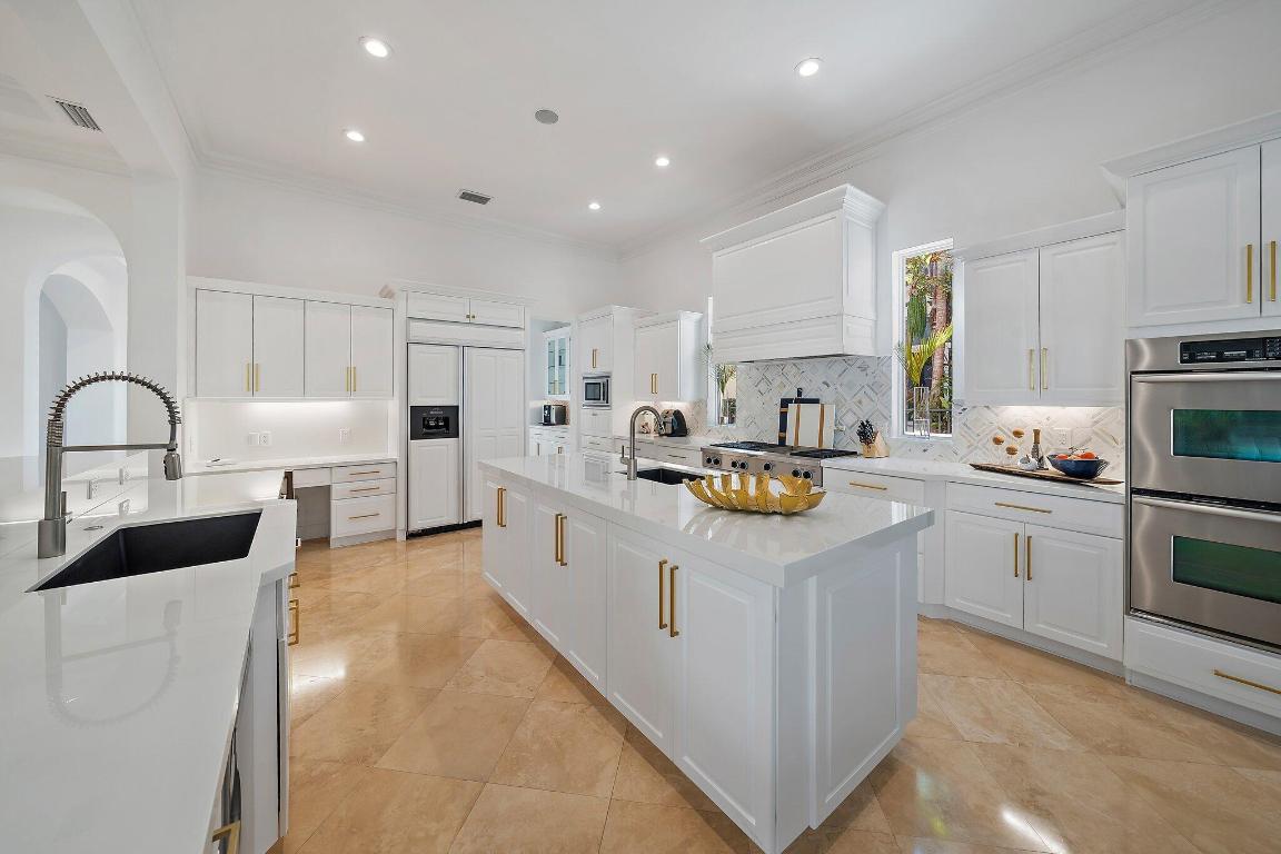 11513 Green Bayberry Drive