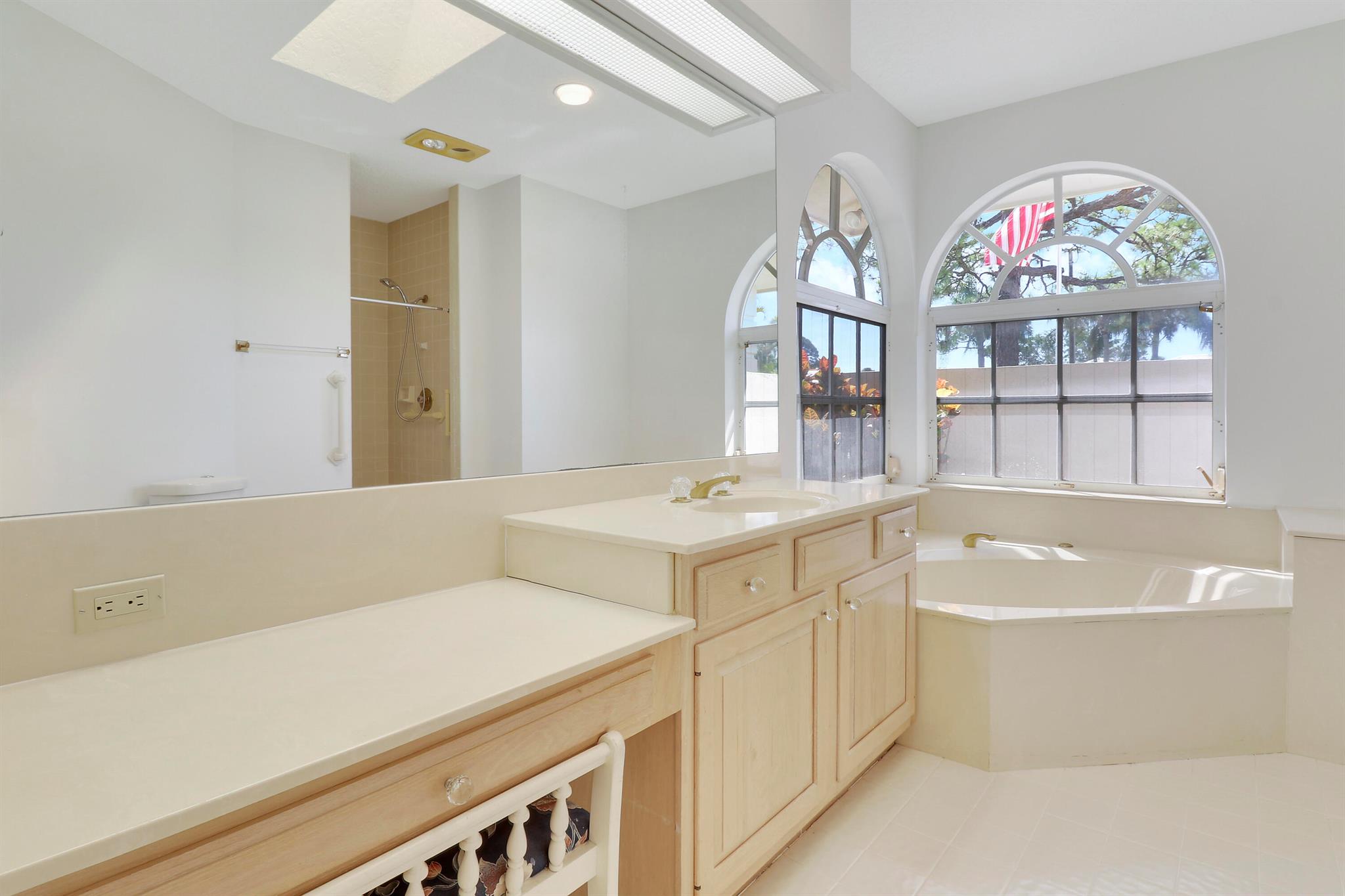 109 SE Turtle Creek Drive