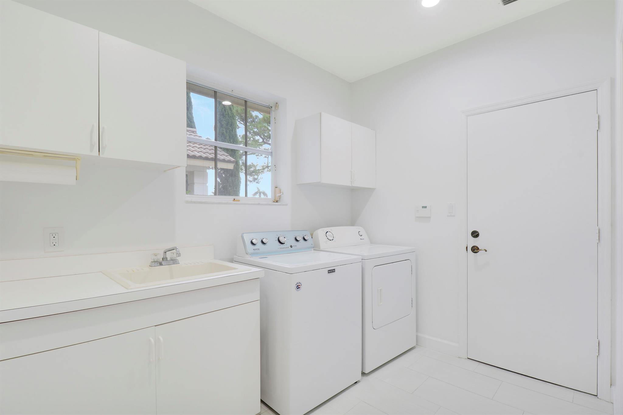 109 SE Turtle Creek Drive